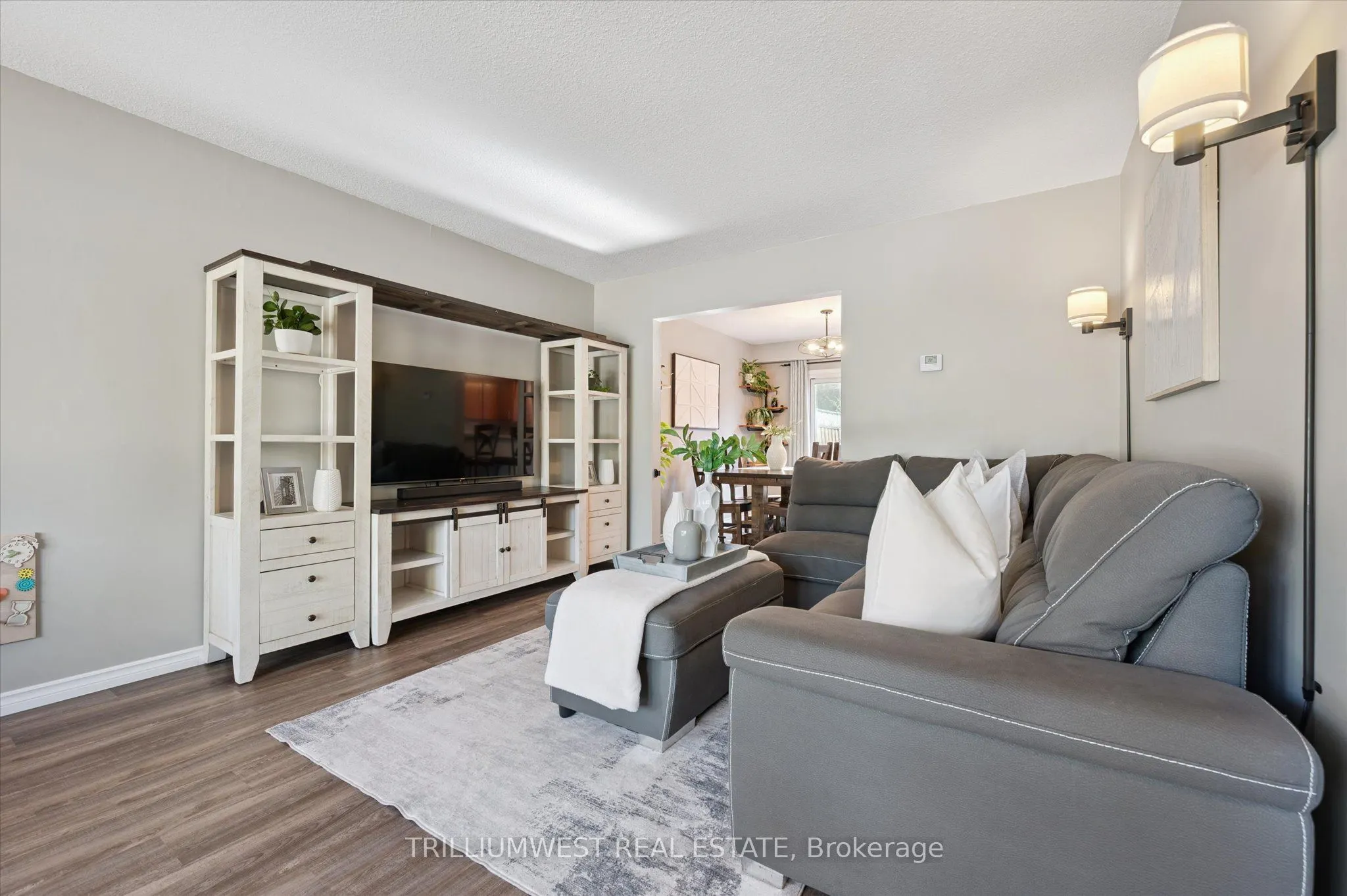 98 Shadeland Crescent