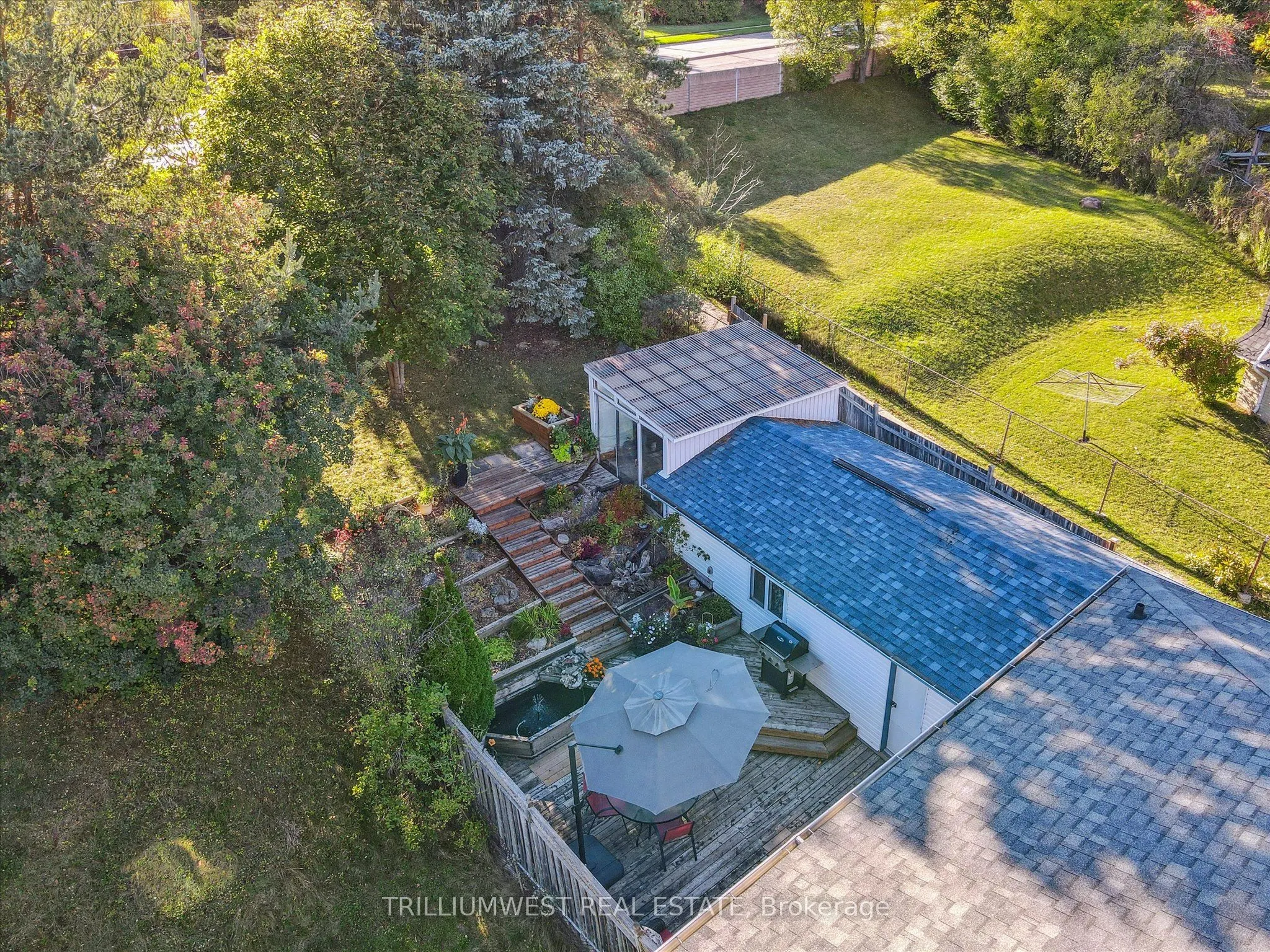 98 Shadeland Crescent