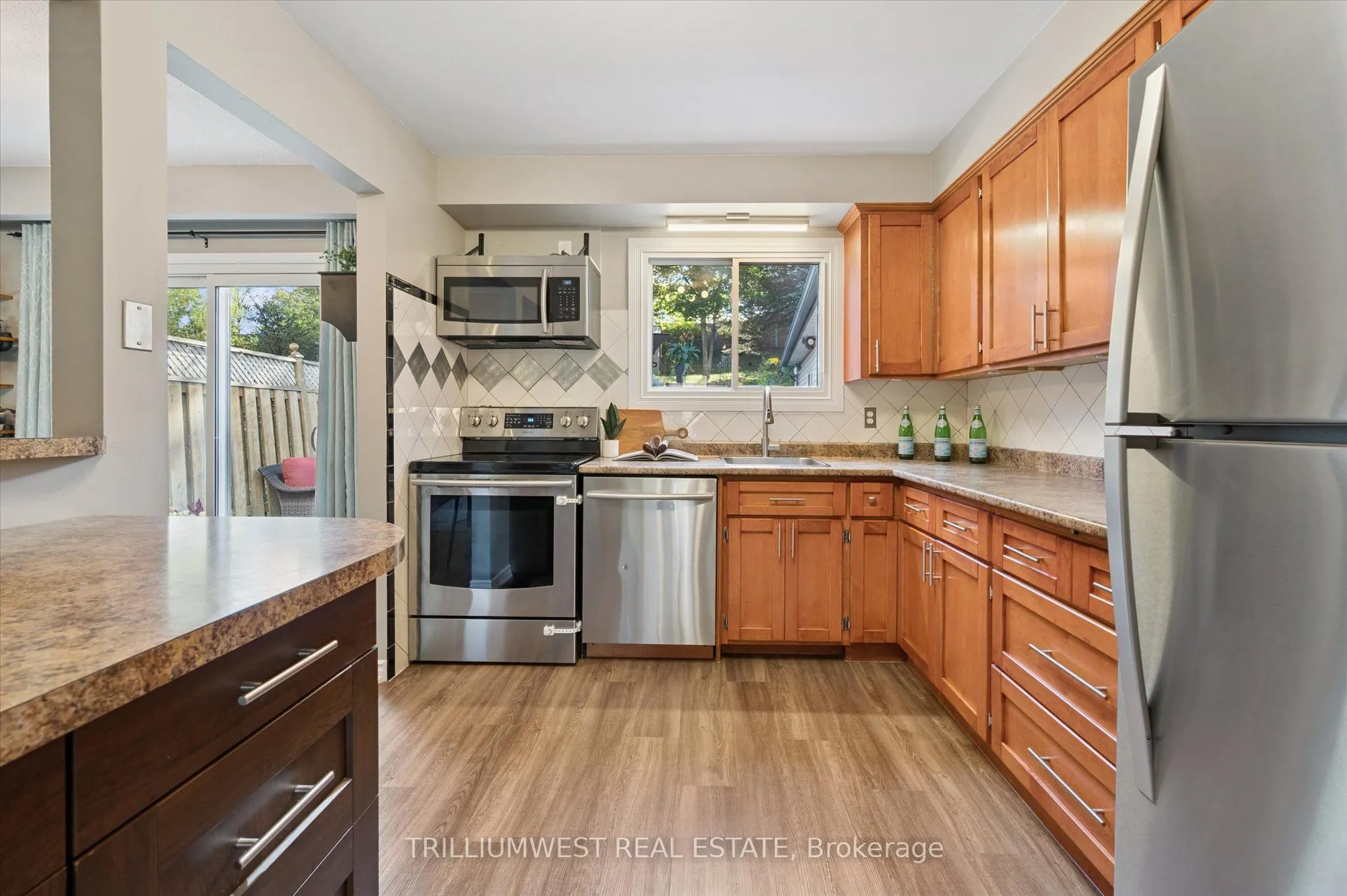 98 Shadeland Crescent