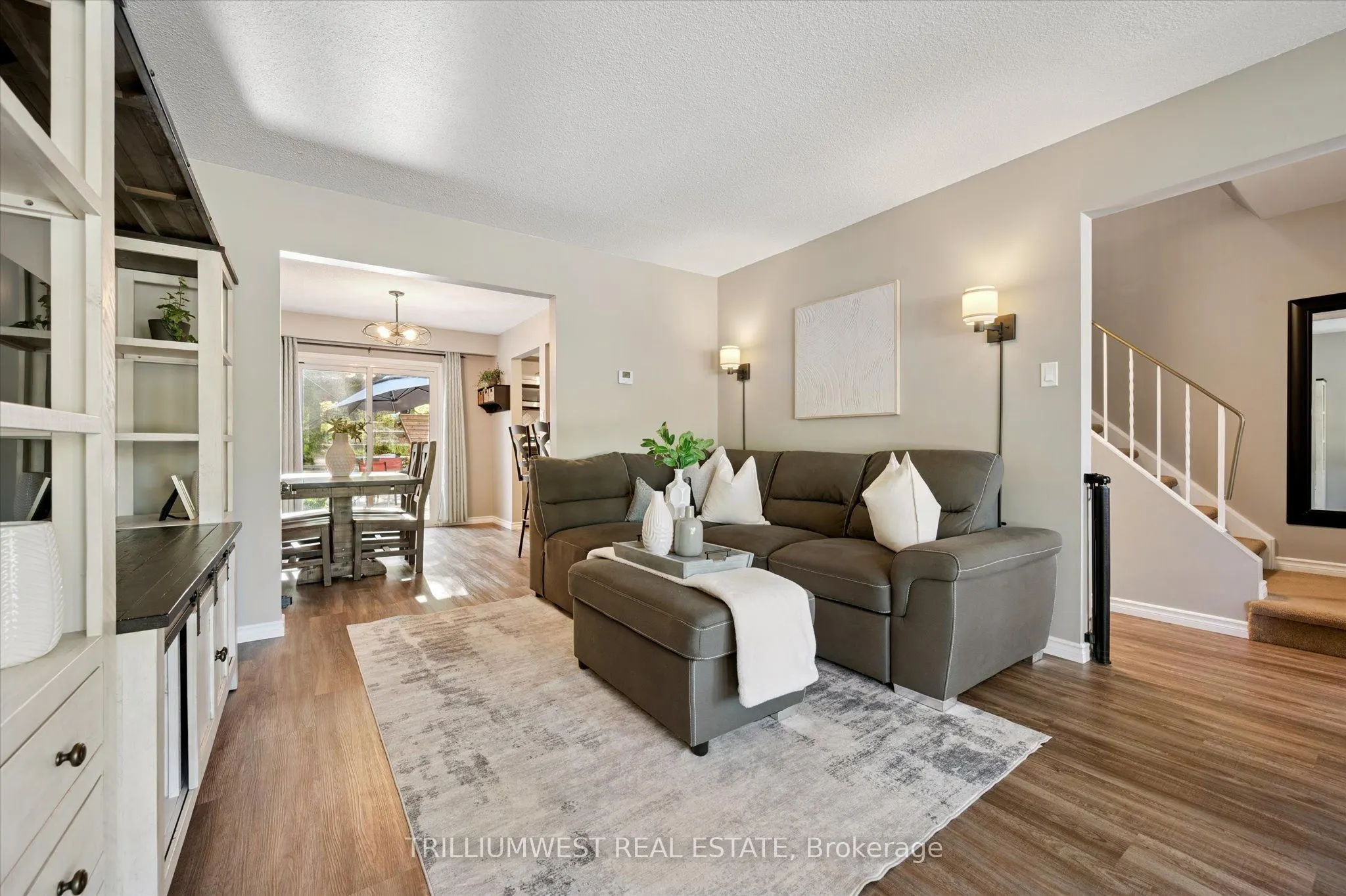 98 Shadeland Crescent
