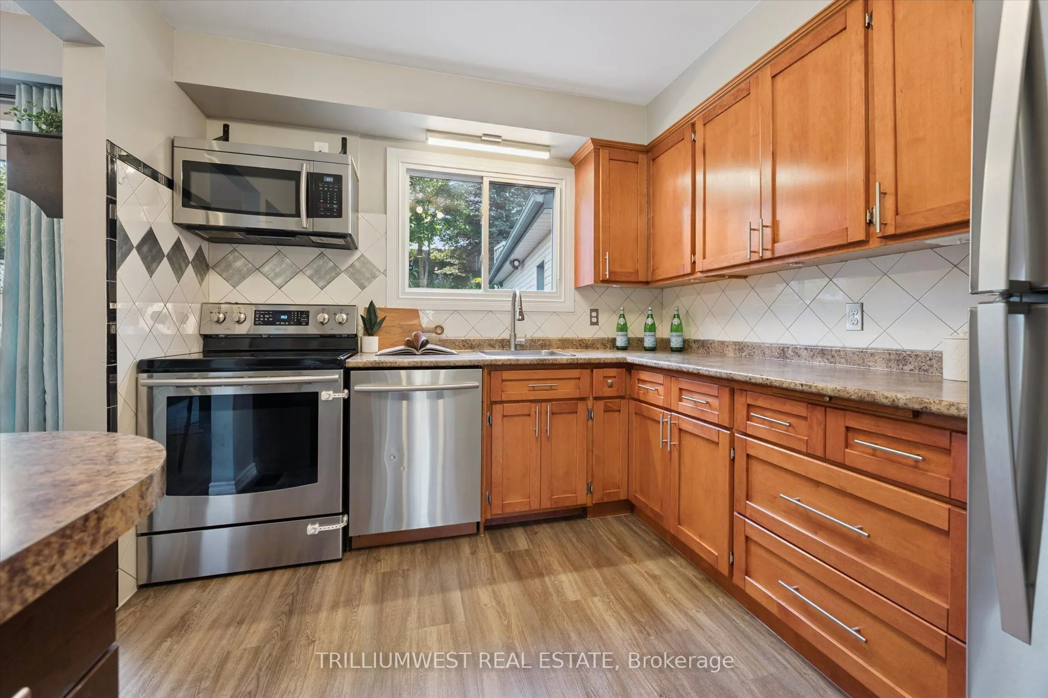 98 Shadeland Crescent