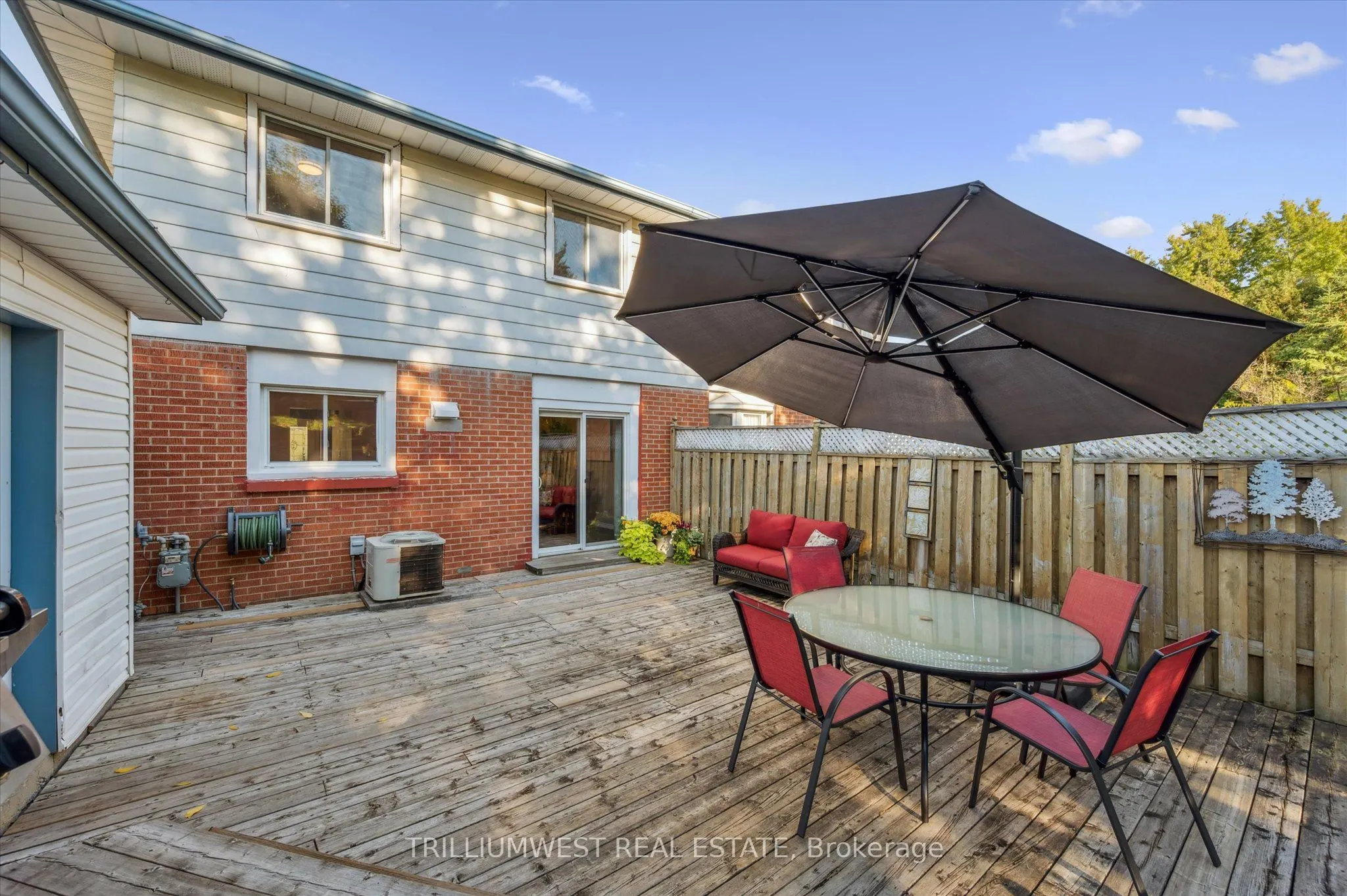 98 Shadeland Crescent