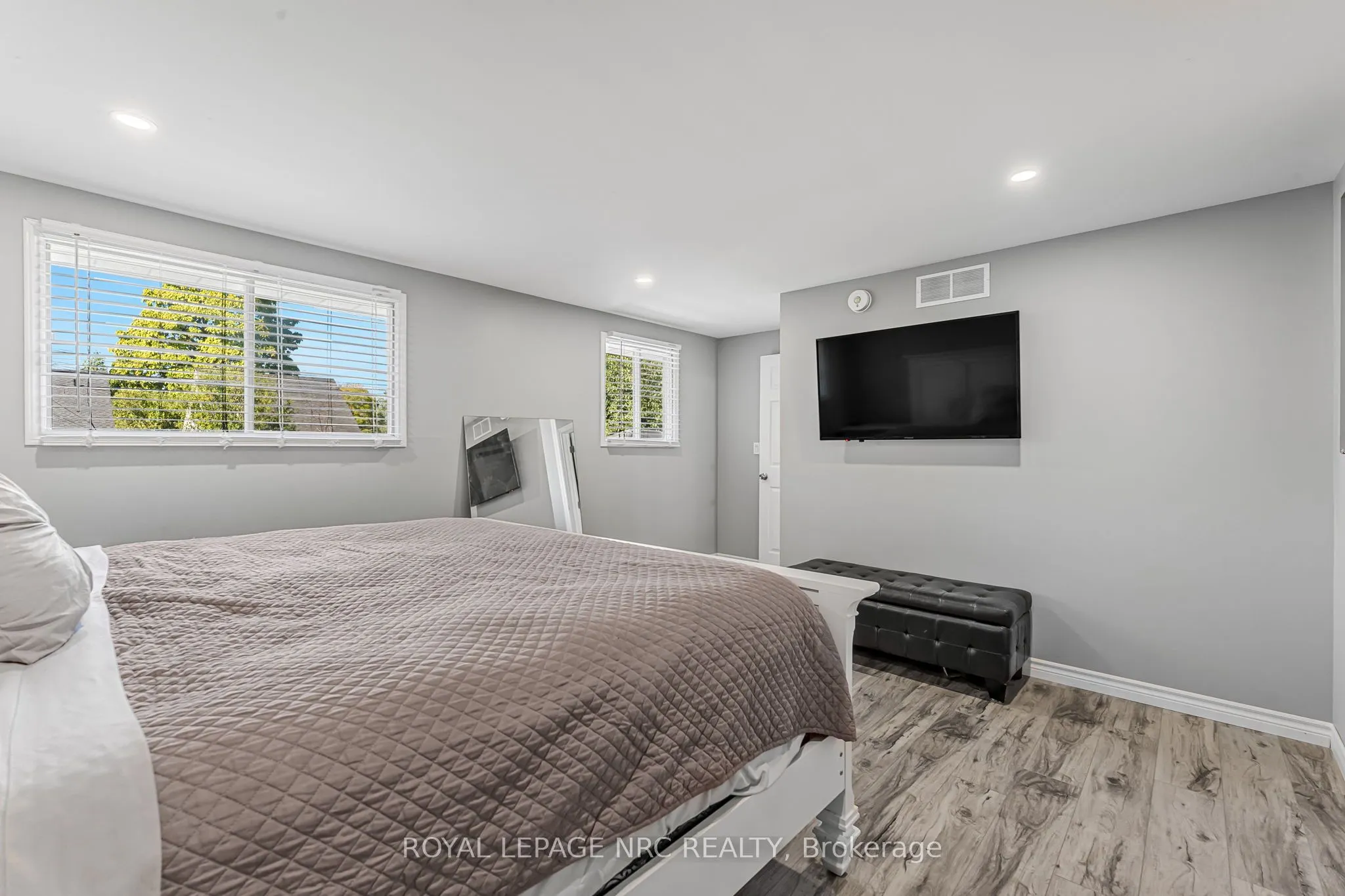 459 Lakeview Road
