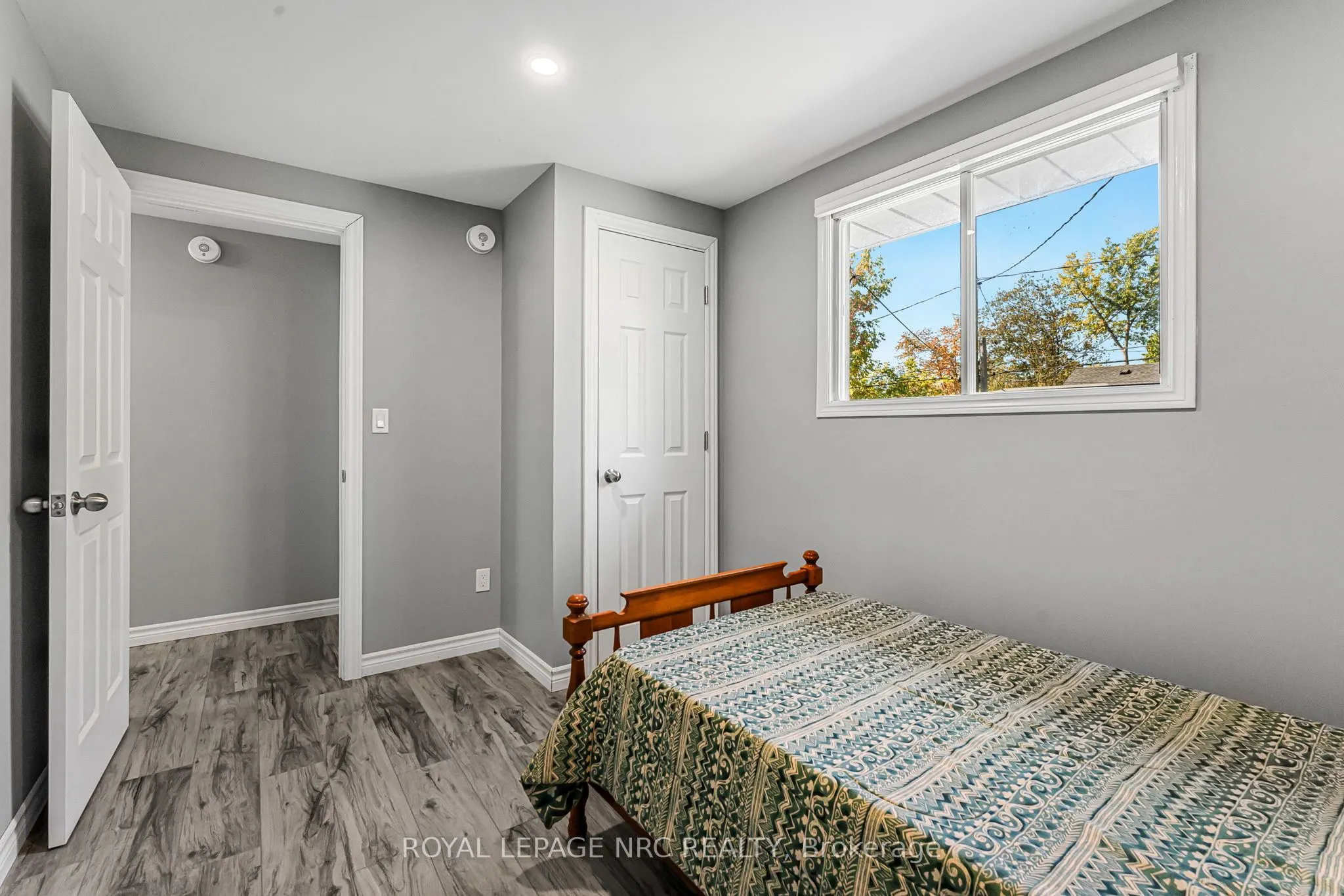 459 Lakeview Road