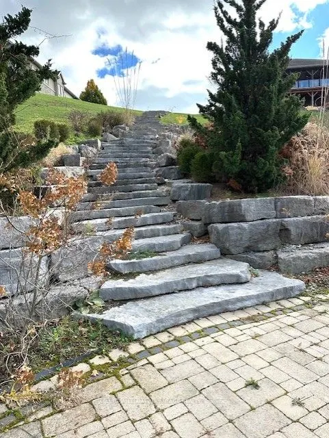 117 Donjon Boulevard