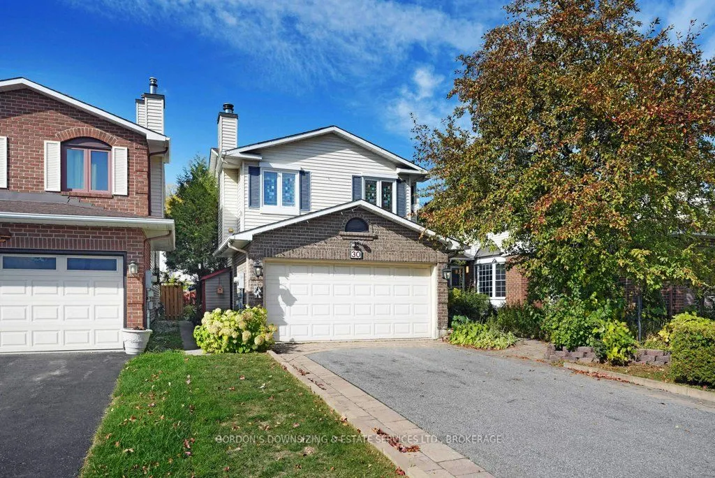 30 Chickasaw Crescent