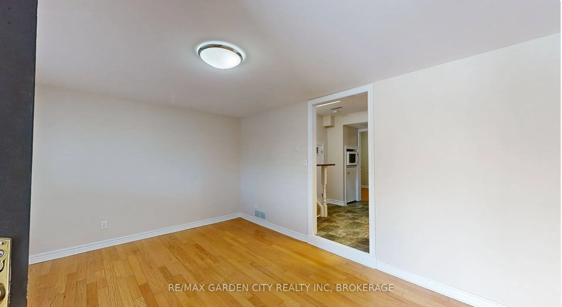 119 Main Street W, #119B
