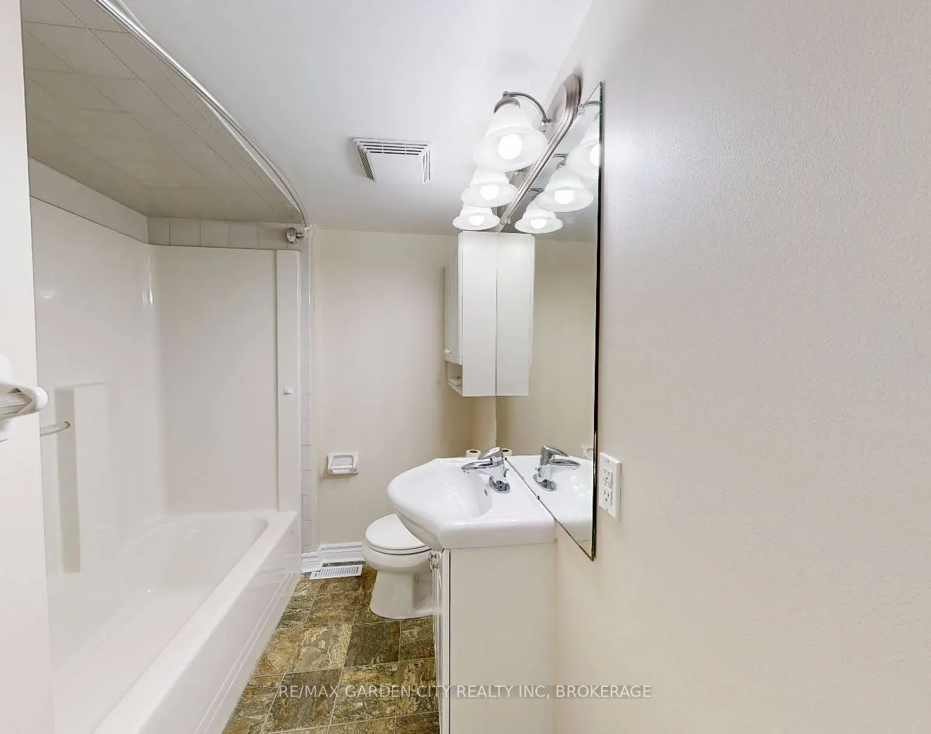 119 Main Street W, #119B