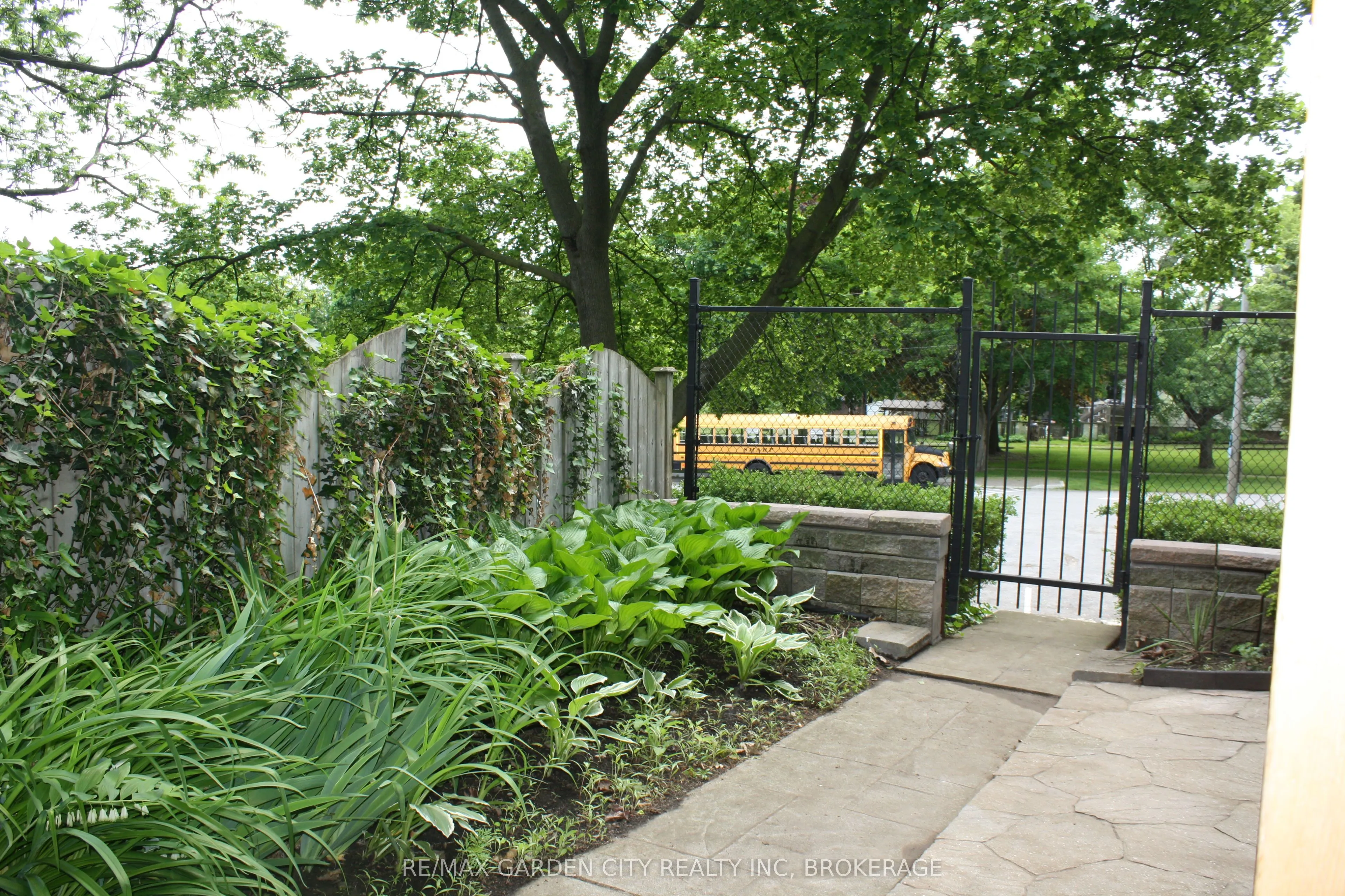 119 Main Street W, #119B