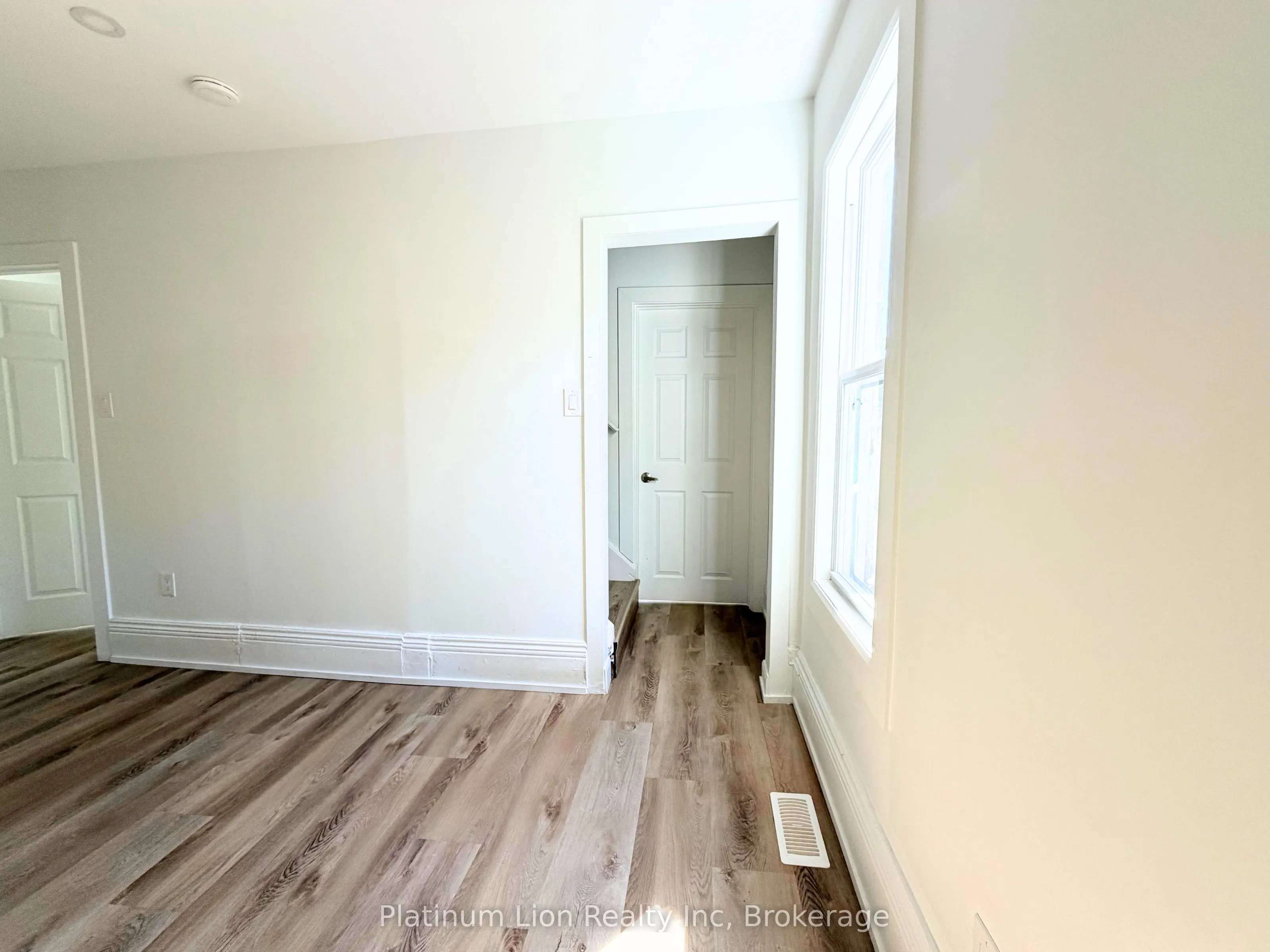 24-26 Cayuga Street, #26B