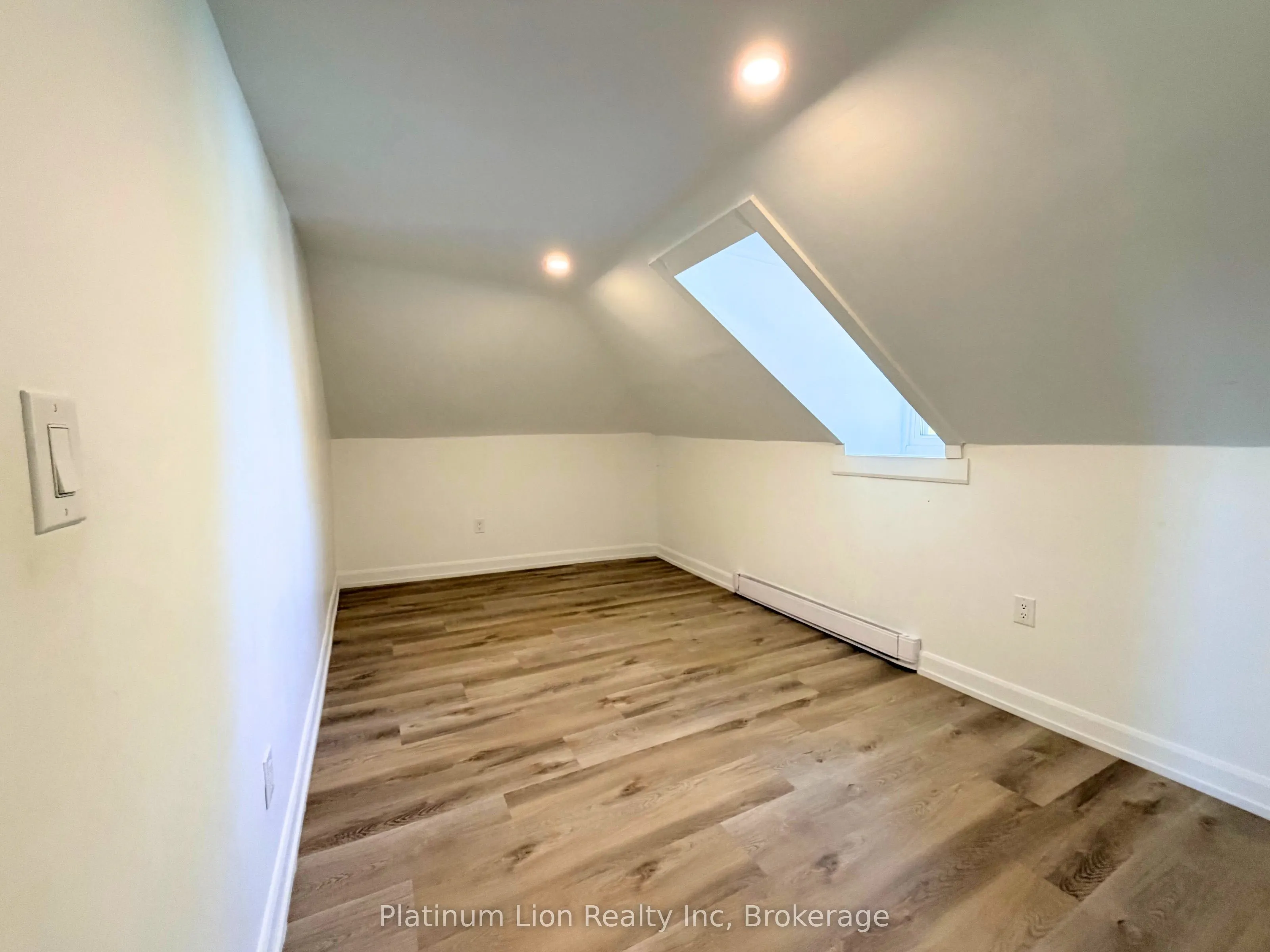 24-26 Cayuga Street, #26B