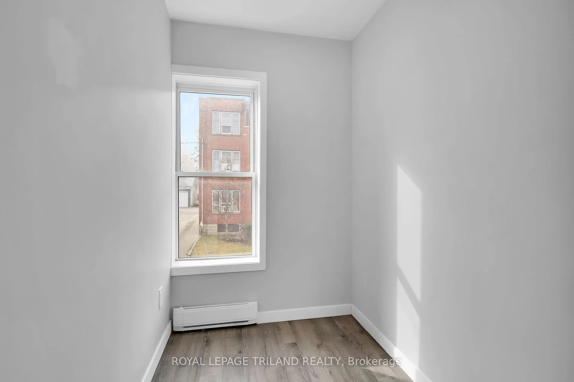 11 Scott Street