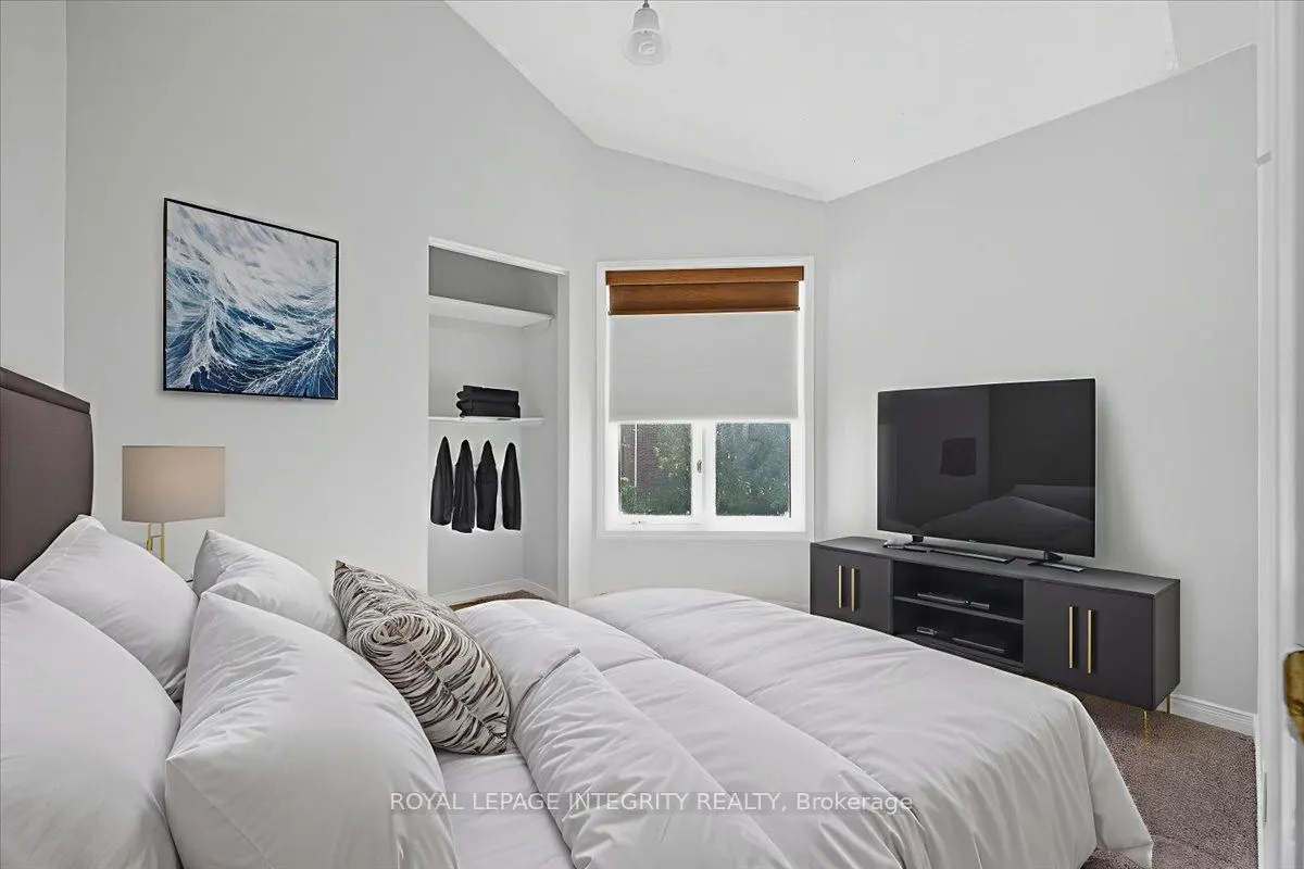 2949 Richmond Road, #4