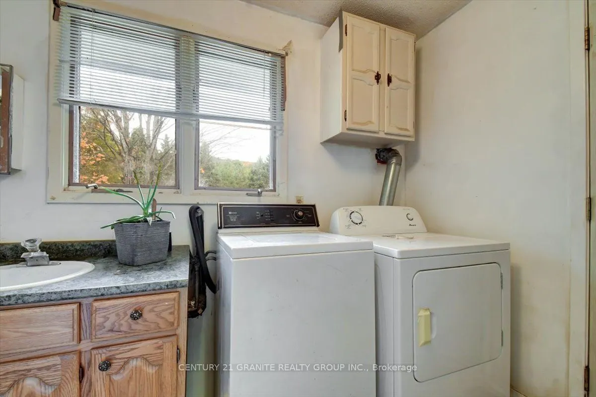 4 Maxwell Settlement Road