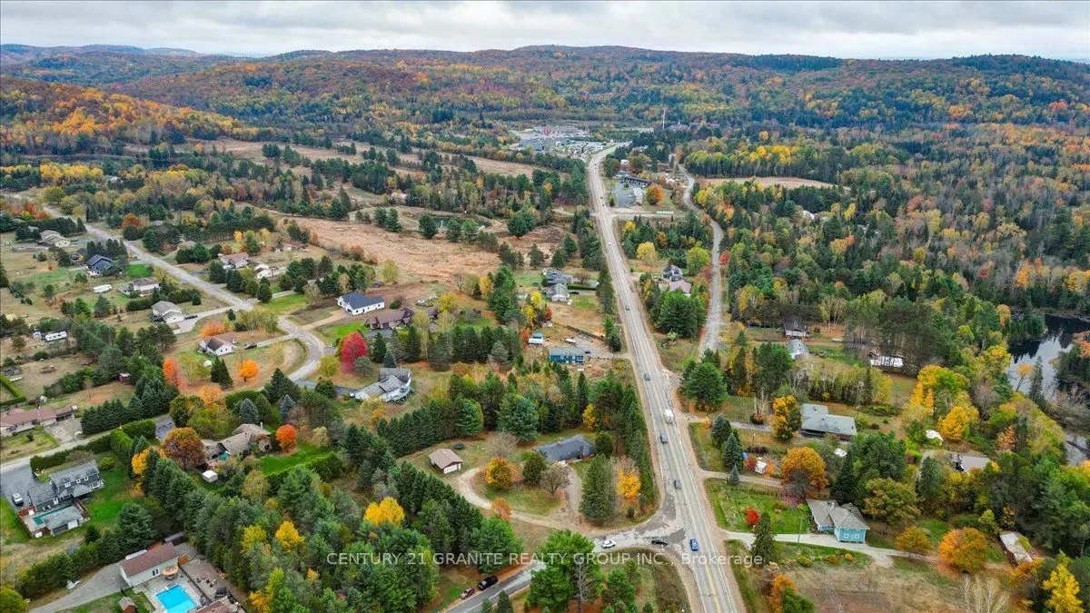 4 Maxwell Settlement Road