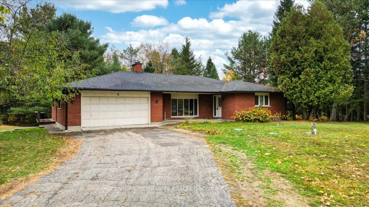 4 Maxwell Settlement Road
