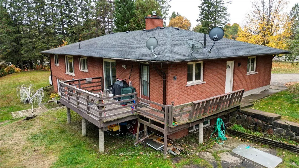 4 Maxwell Settlement Road