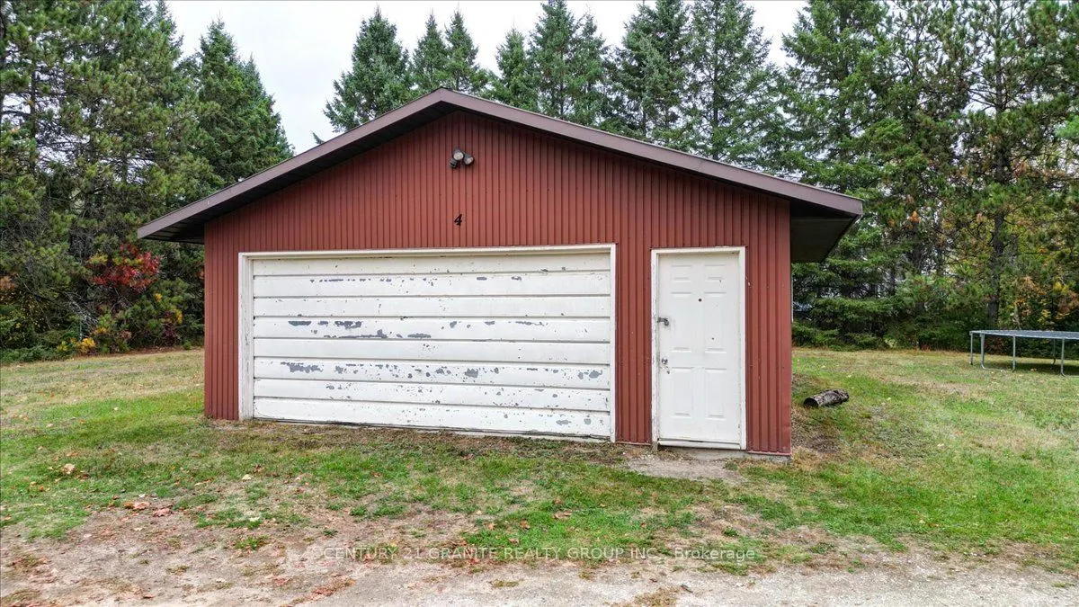 4 Maxwell Settlement Road