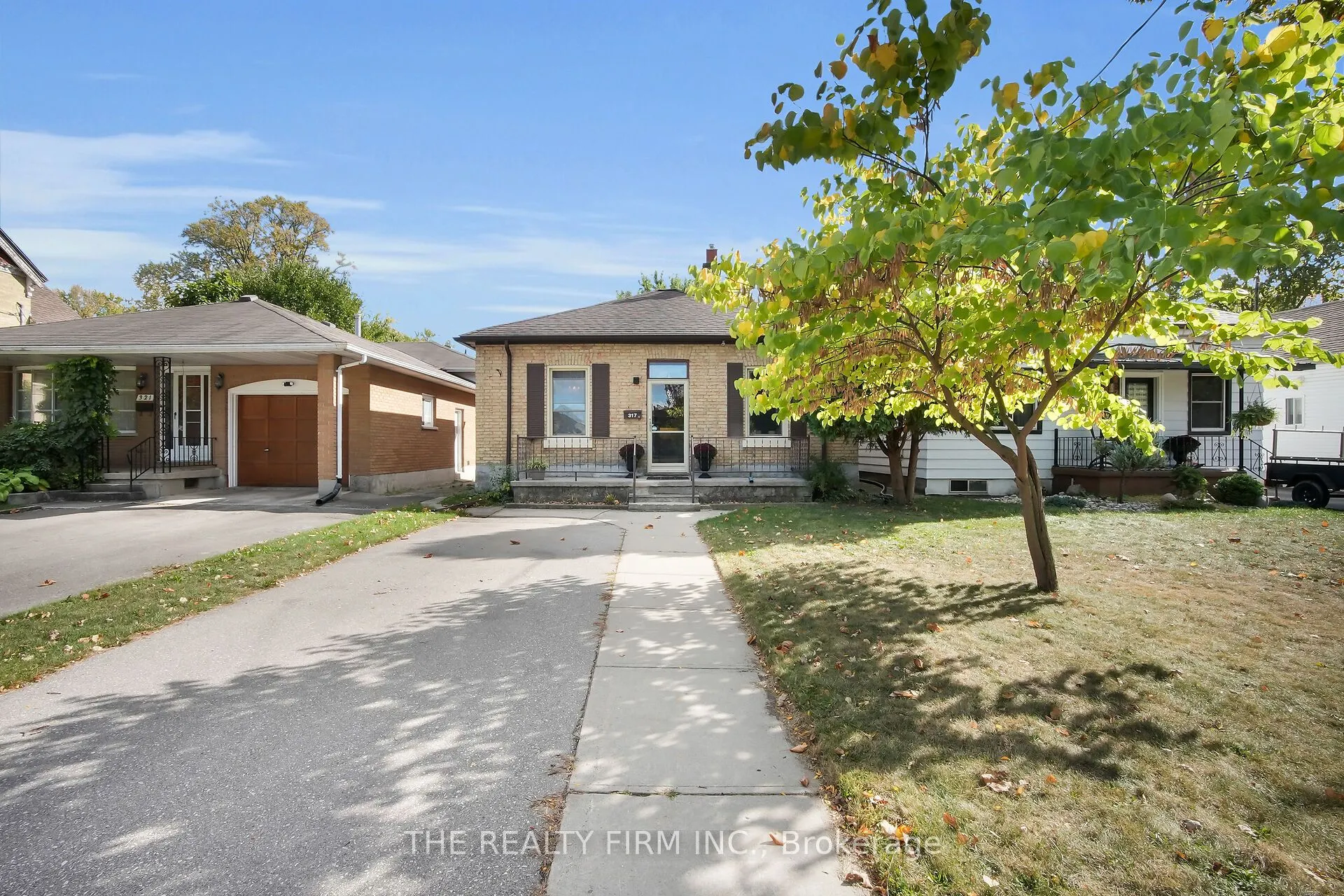 317 Simcoe Street