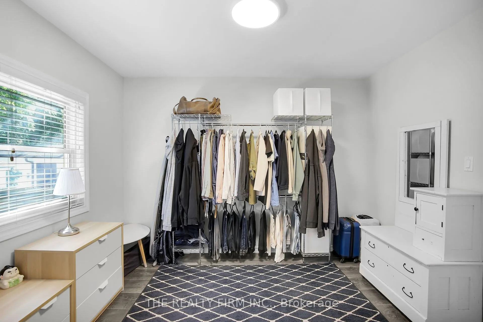 317 Simcoe Street