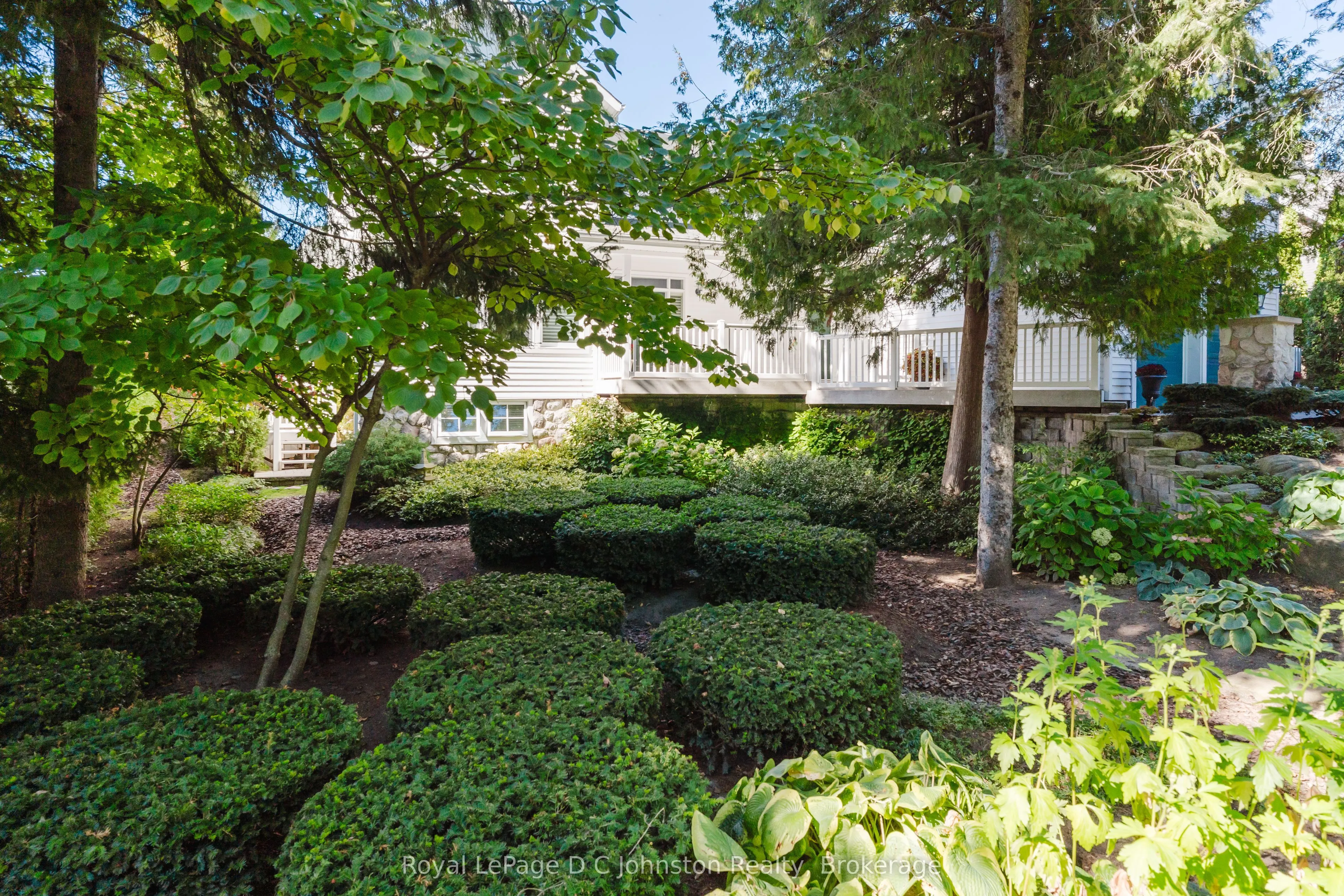 139 Knowles Lane