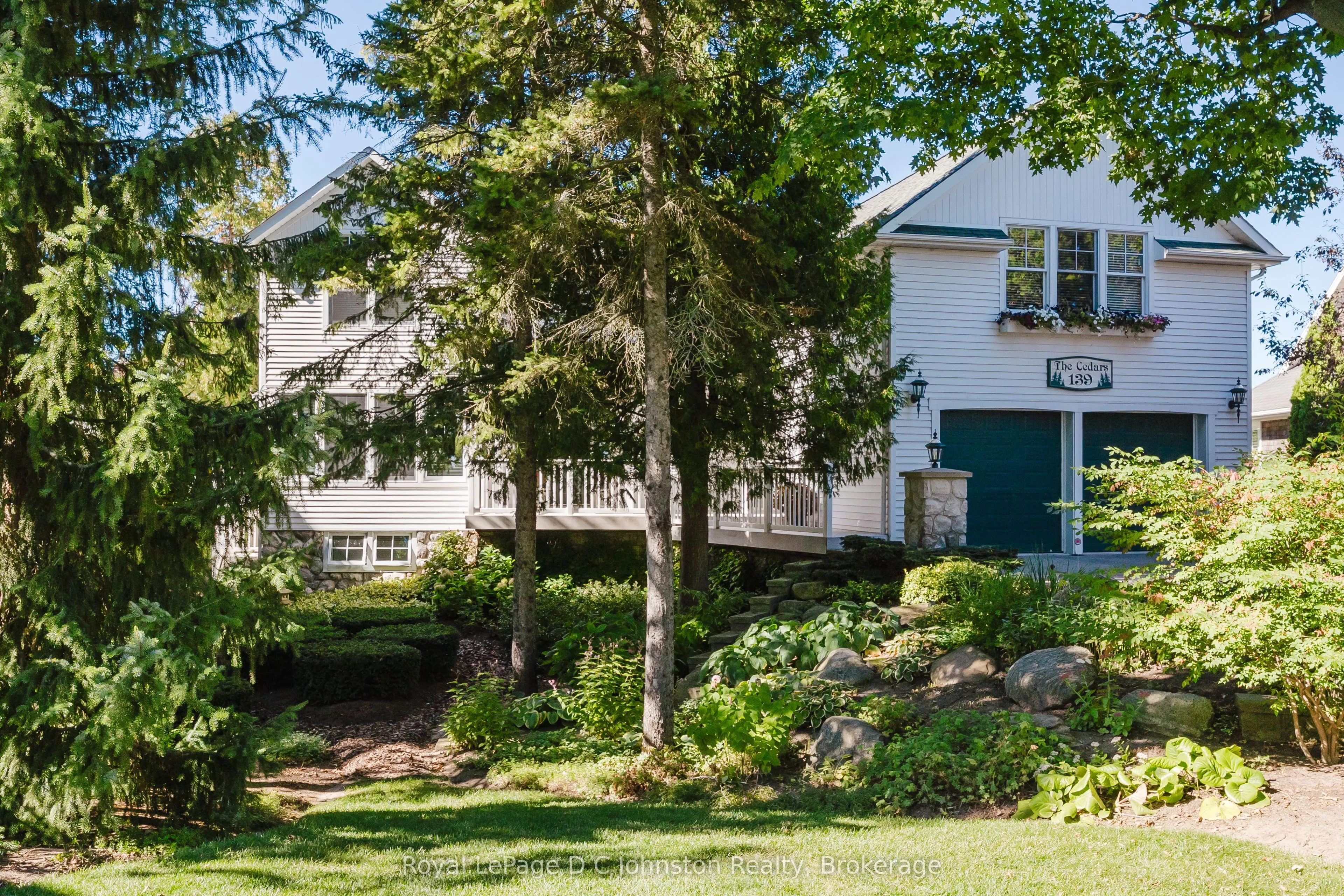 139 Knowles Lane