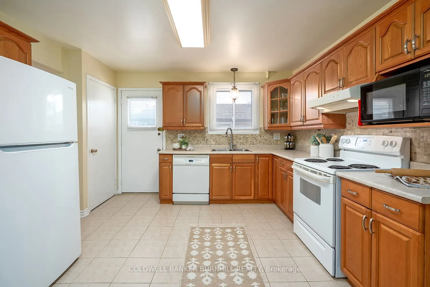 177 Lavina Crescent