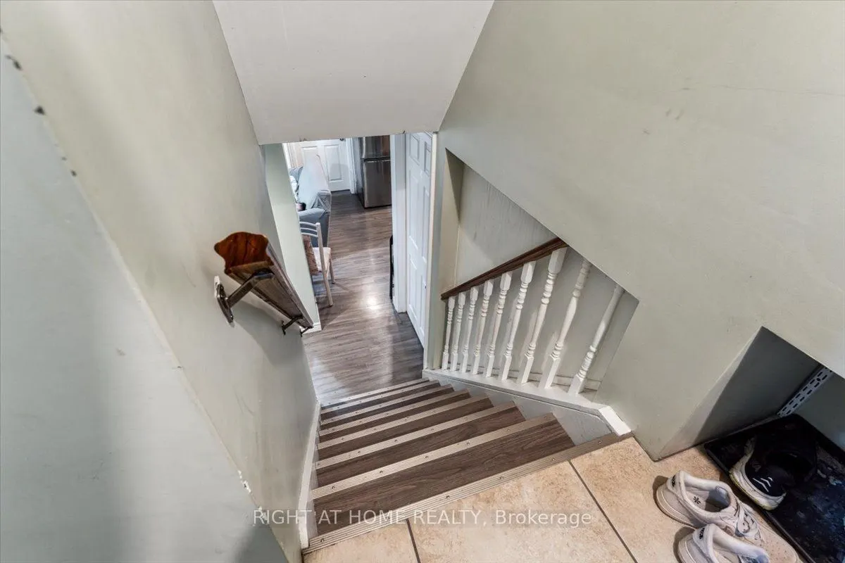 5863 Church's Lane
