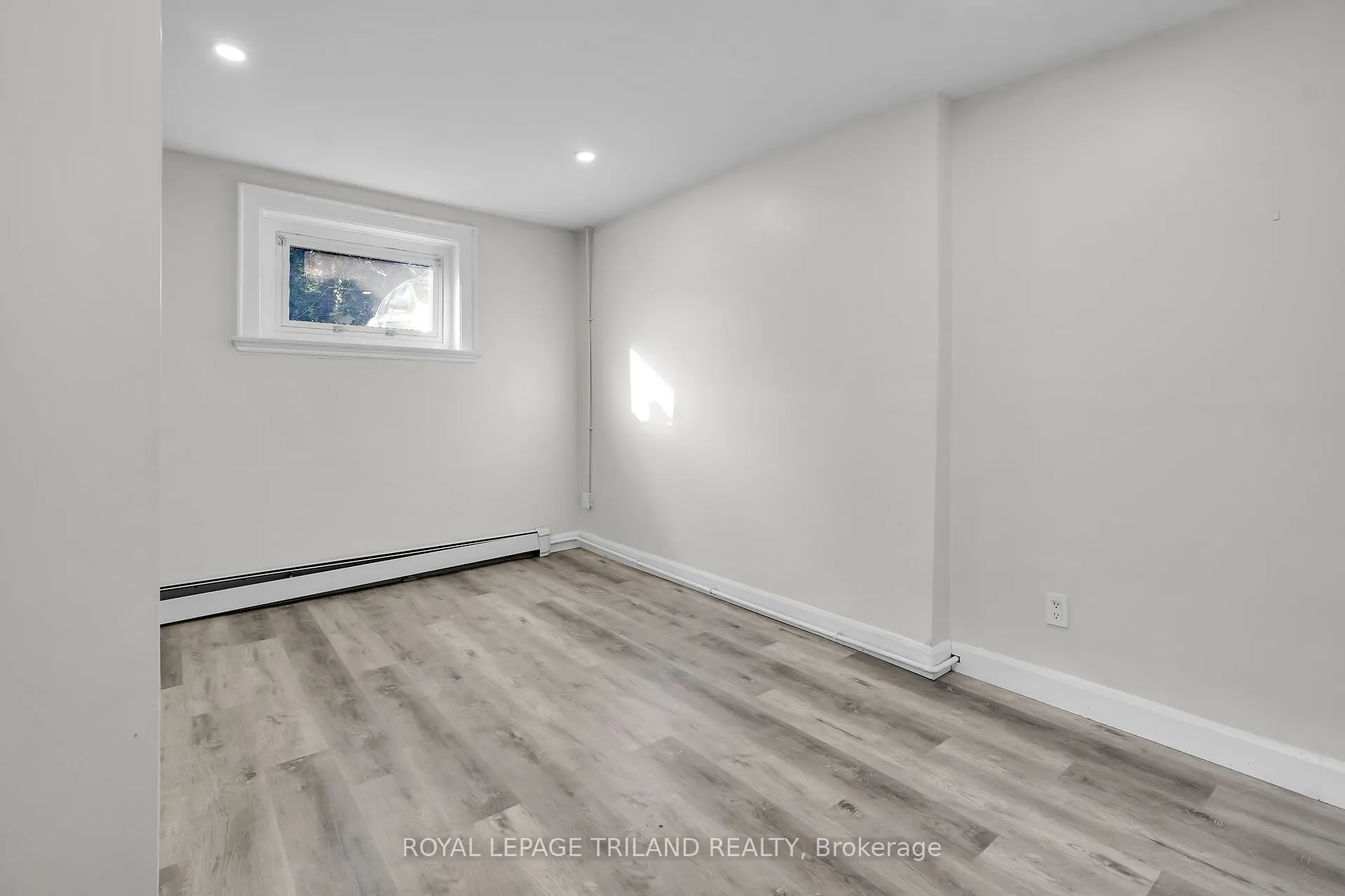 425 Mckenzie Avenue, #2