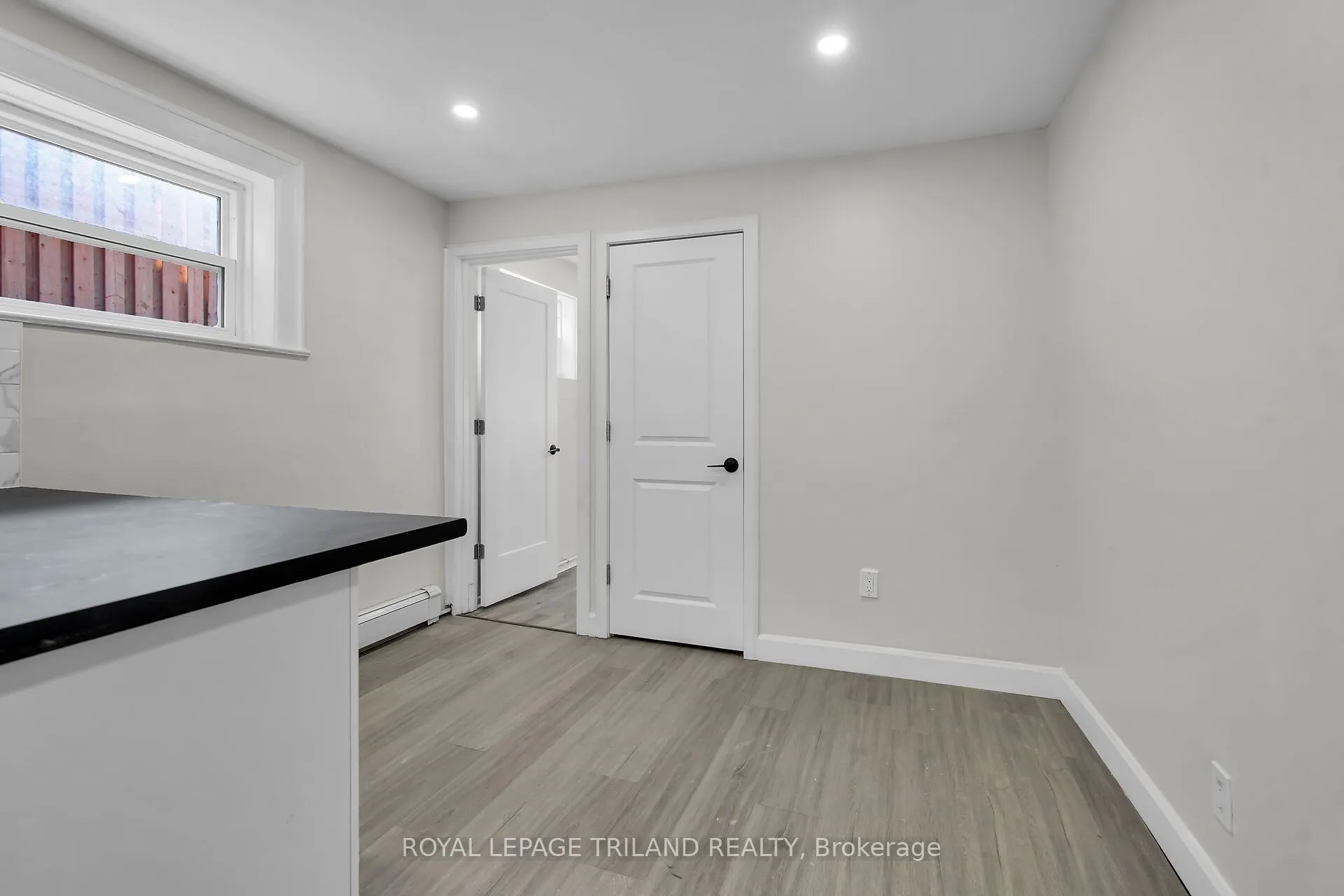 425 Mckenzie Avenue, #2