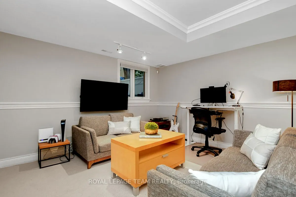 142 Mcgillivray Street, #A