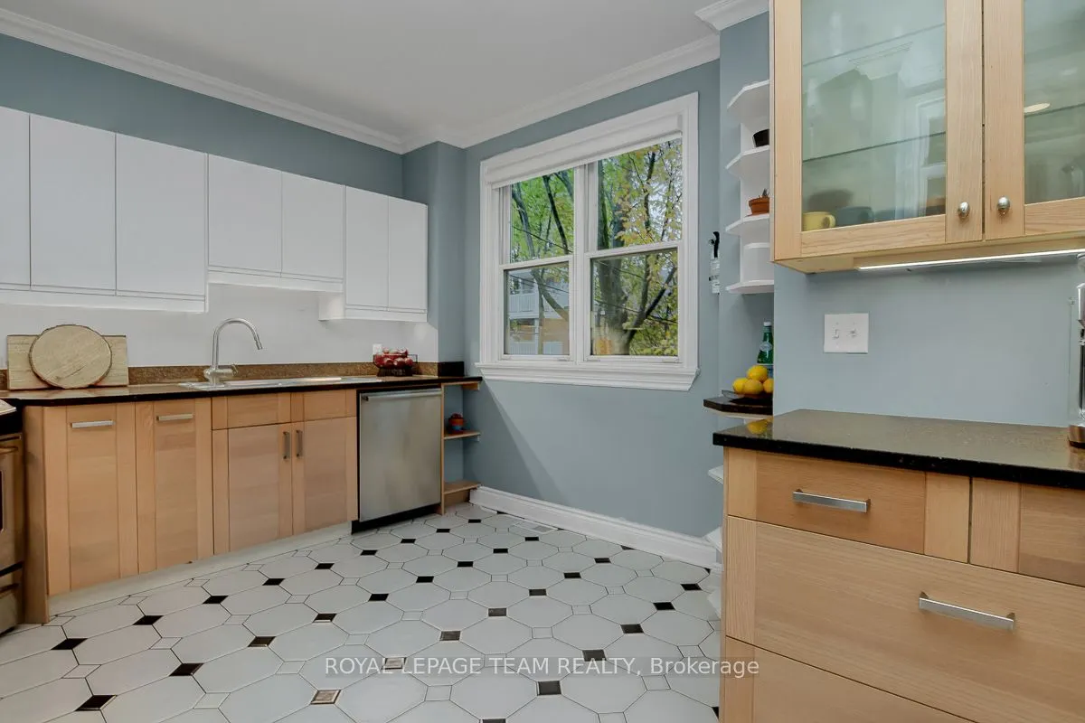 142 Mcgillivray Street, #A