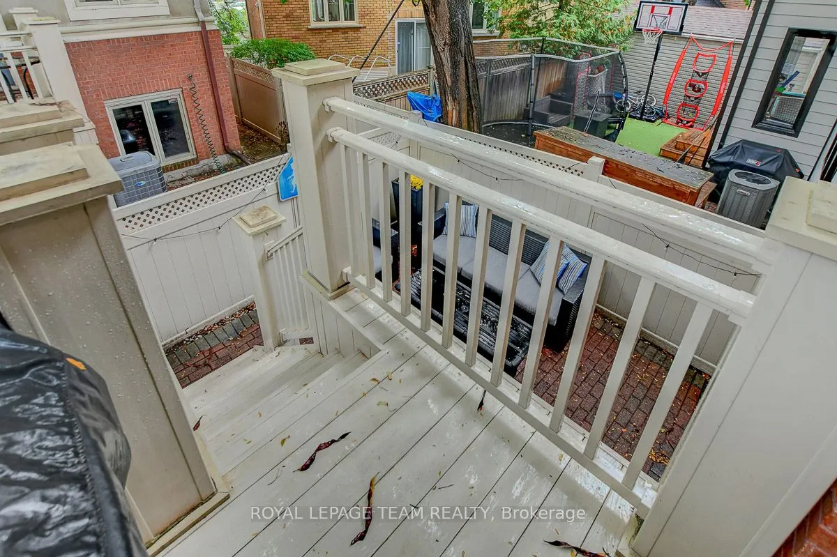 142 Mcgillivray Street, #A