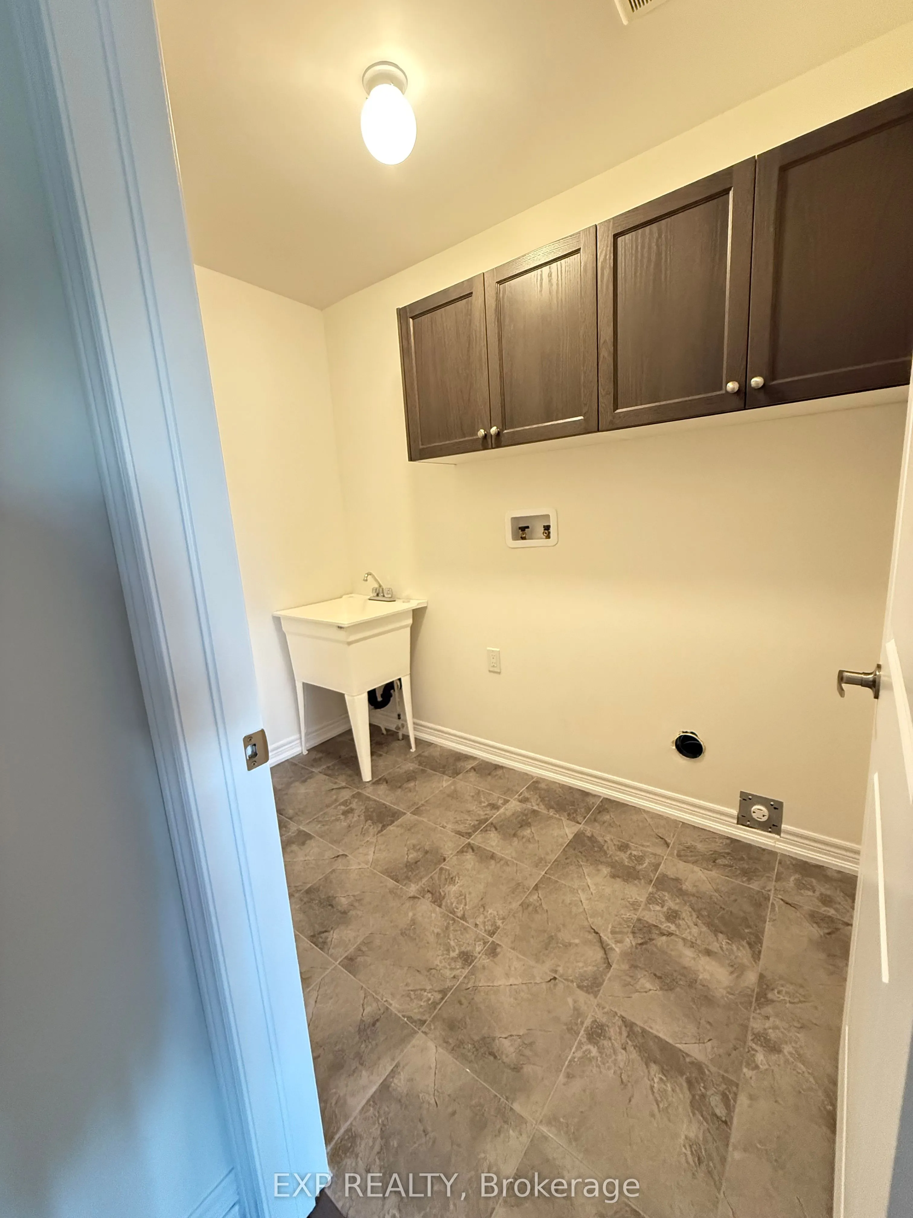 1 Larissa Park Drive