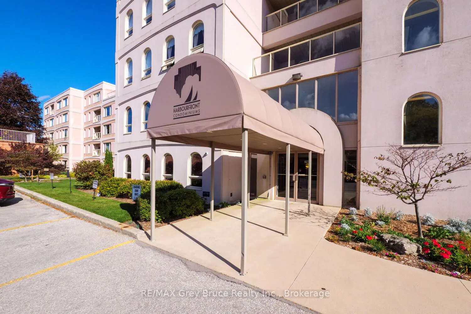 2555 unit 410 3RD AVE Avenue, #410