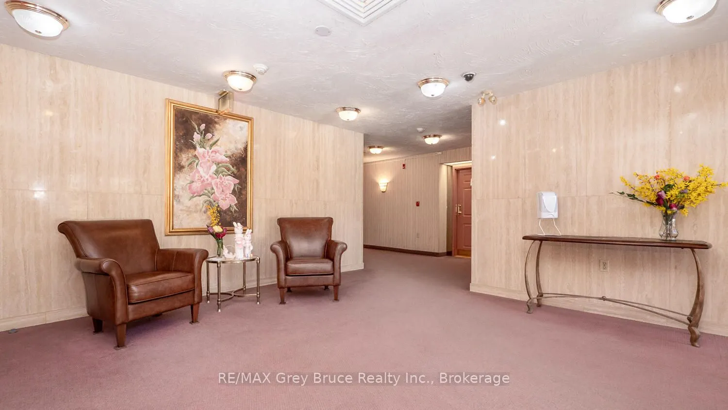 2555 unit 410 3RD AVE Avenue, #410