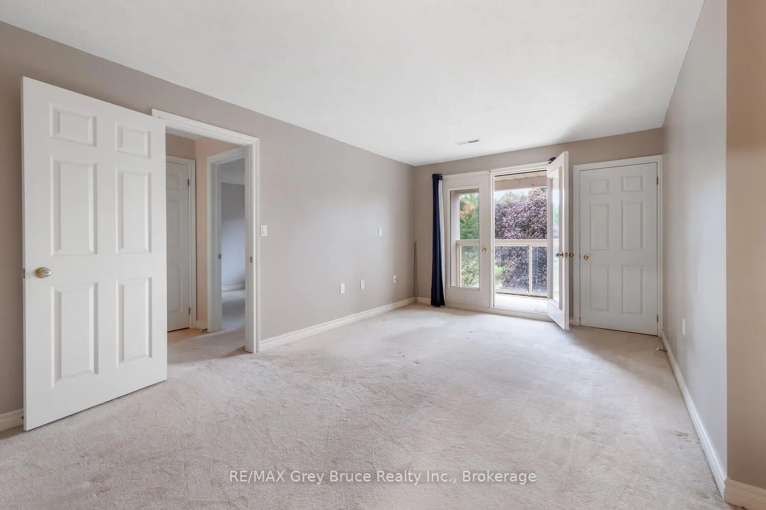2555 unit 410 3RD AVE Avenue, #410