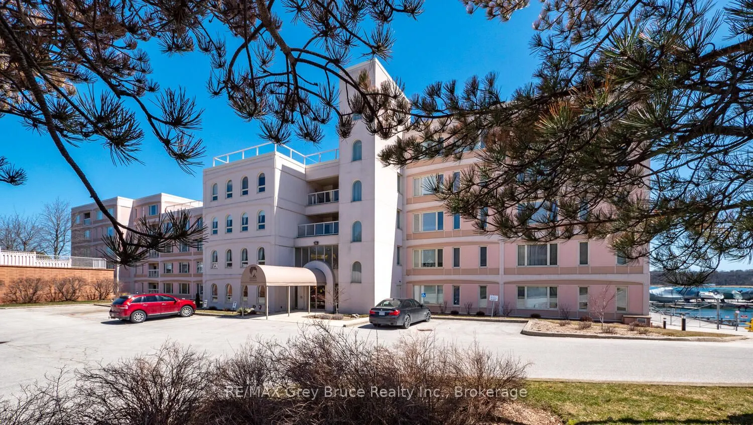 2555 unit 410 3RD AVE Avenue, #410