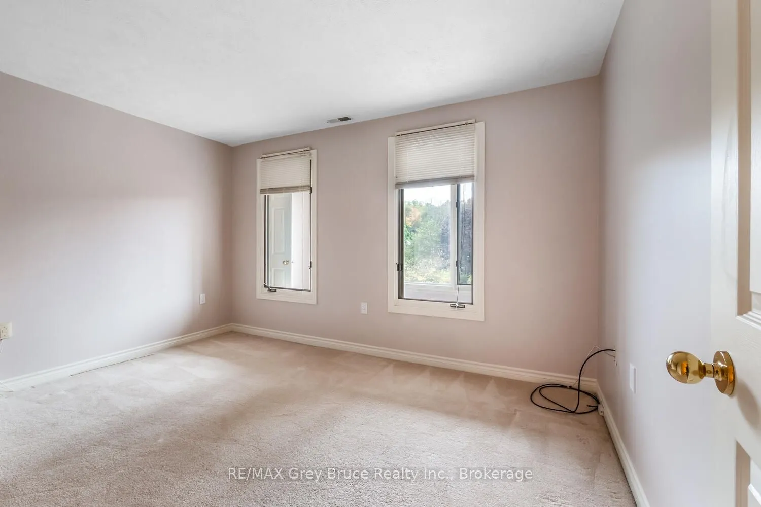 2555 unit 410 3RD AVE Avenue, #410