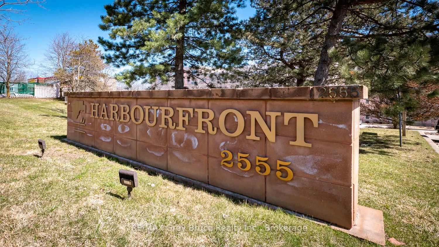 2555 unit 410 3RD AVE Avenue, #410