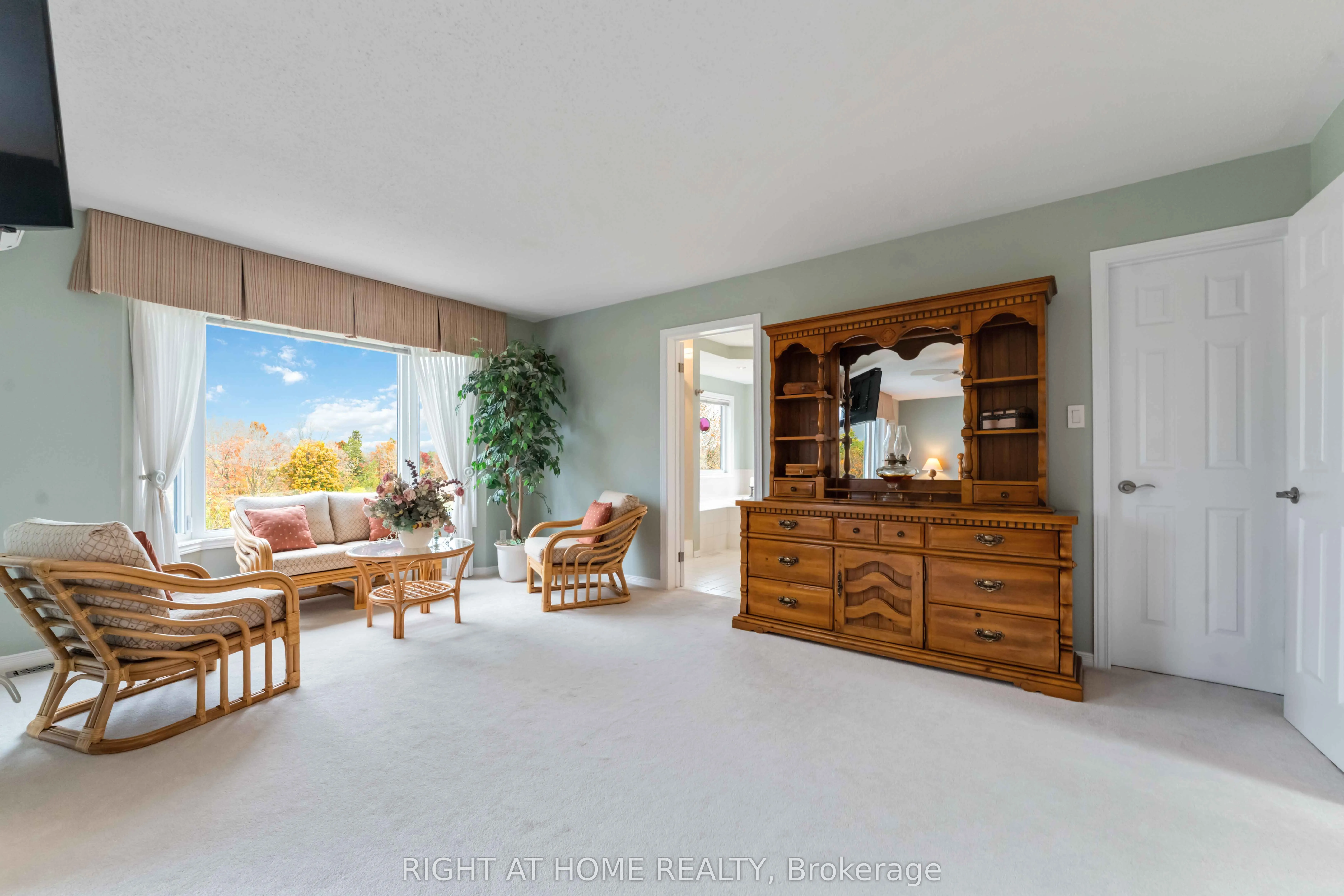 50 Rosenfeld Crescent