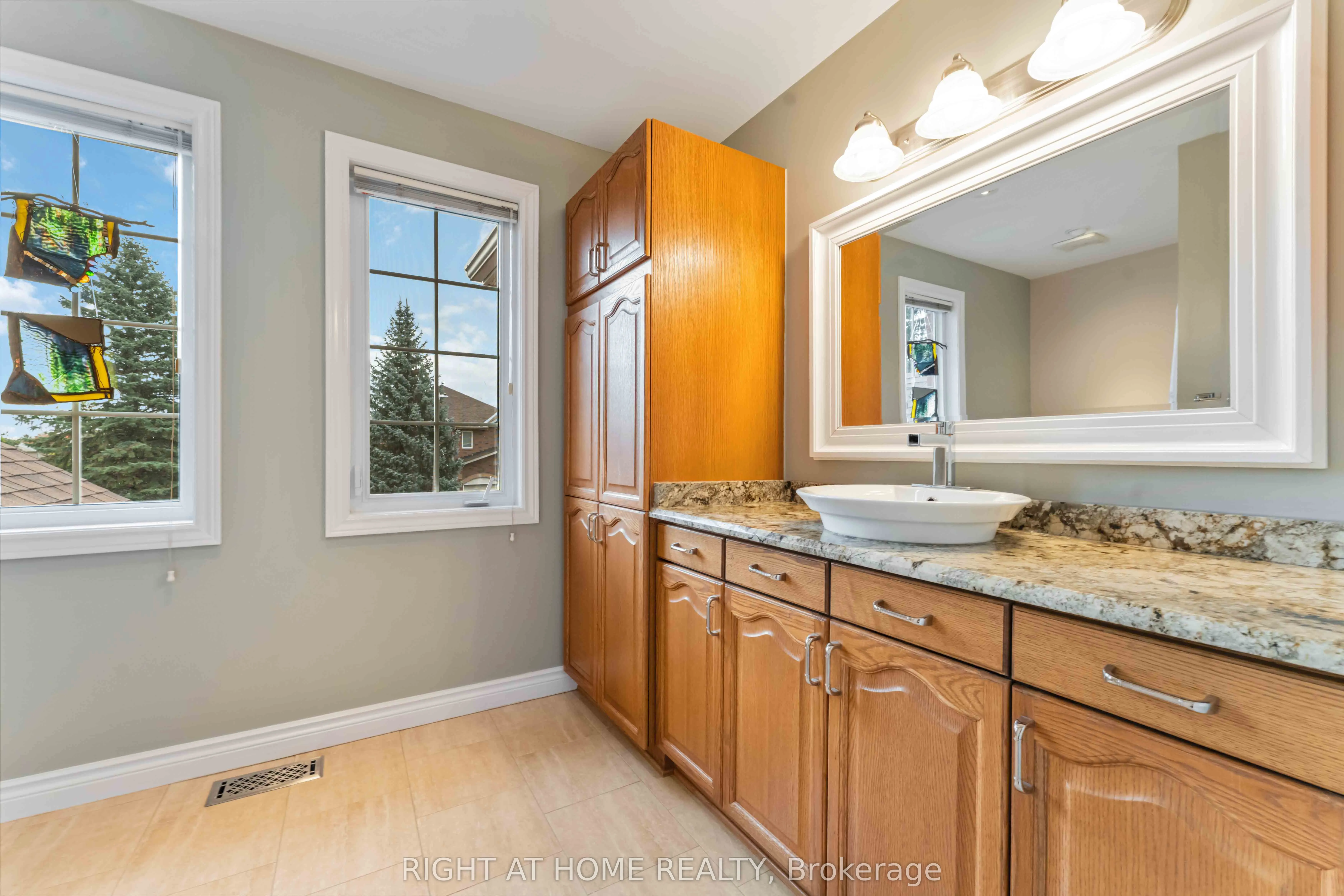 50 Rosenfeld Crescent