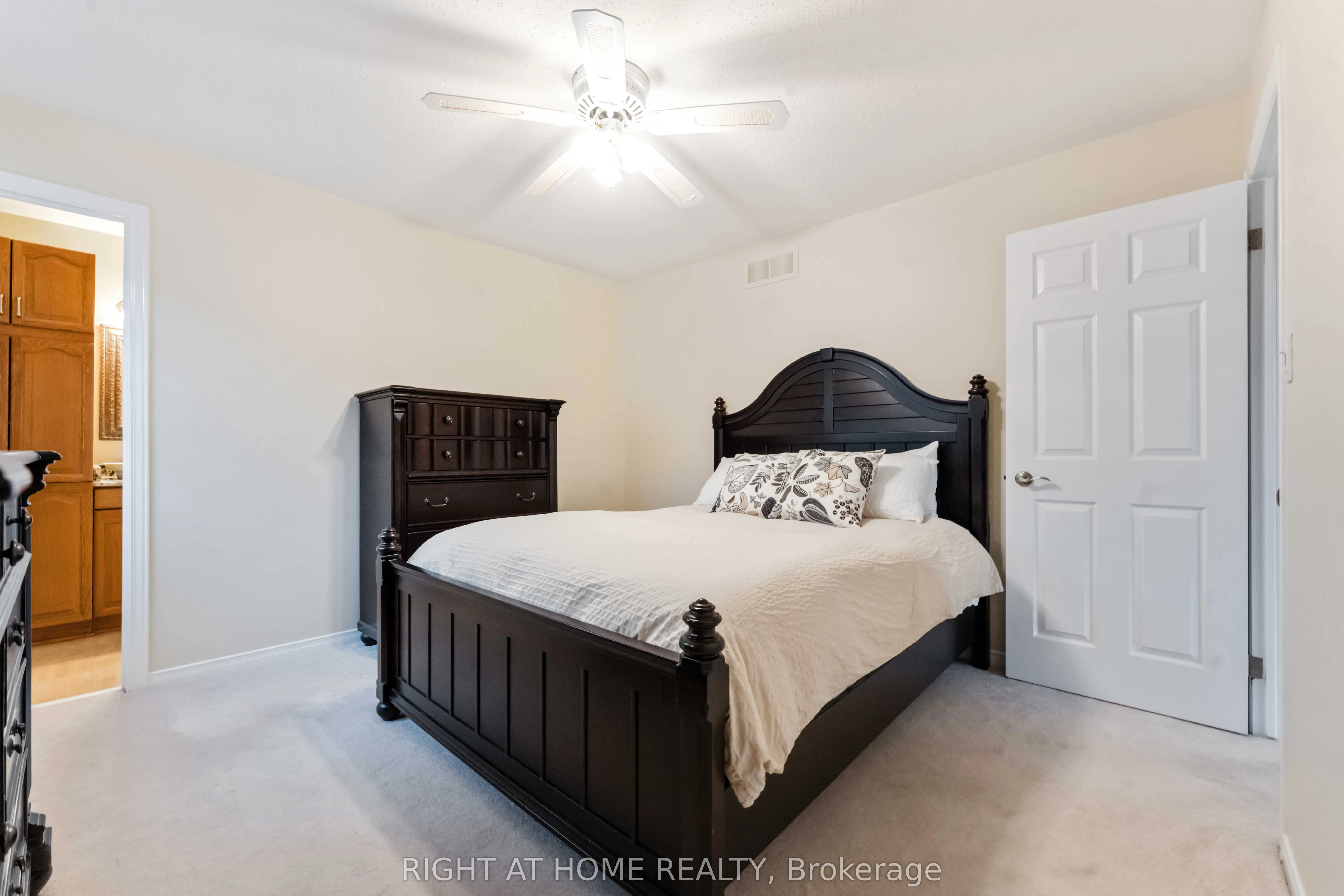 50 Rosenfeld Crescent