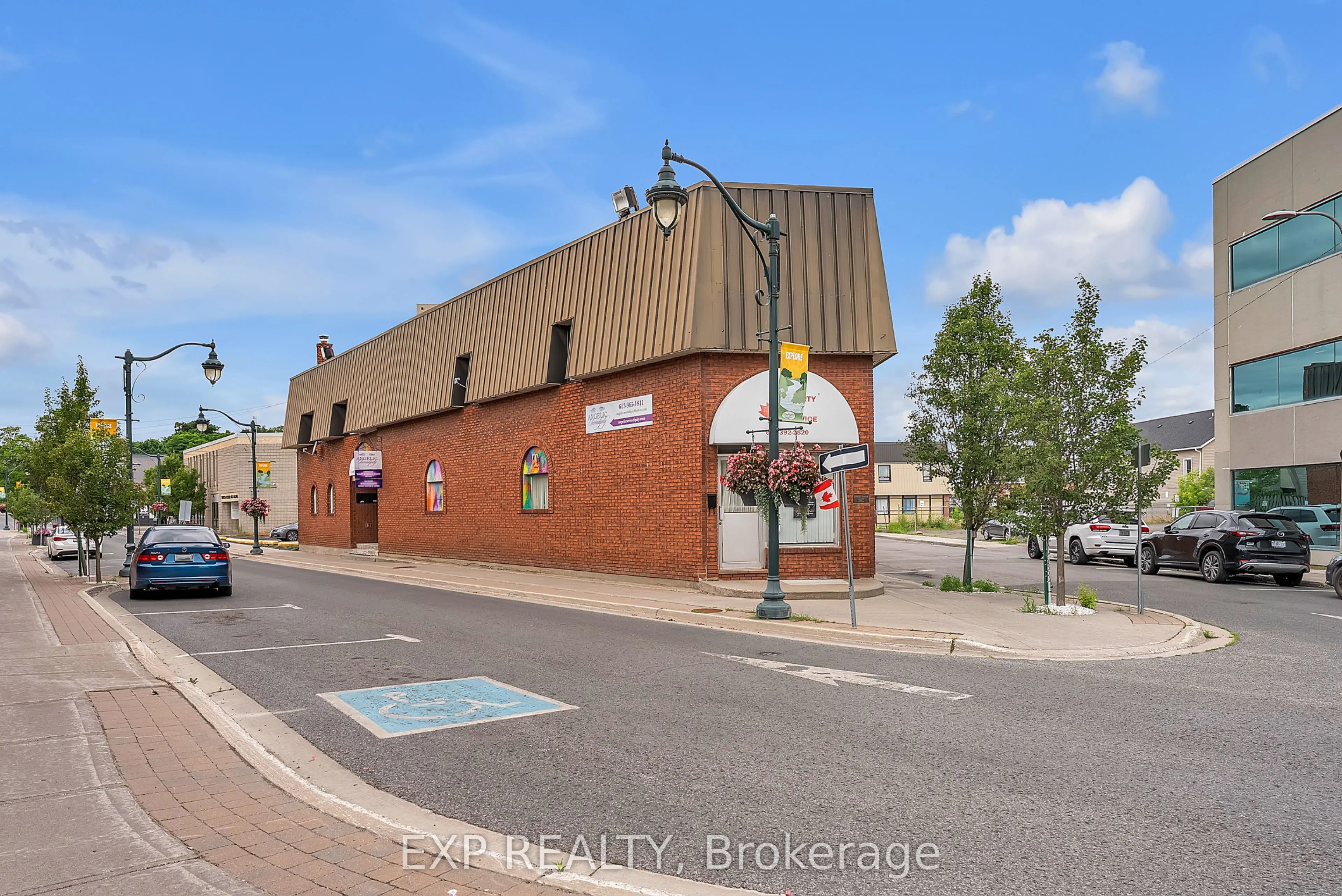 2 King Street