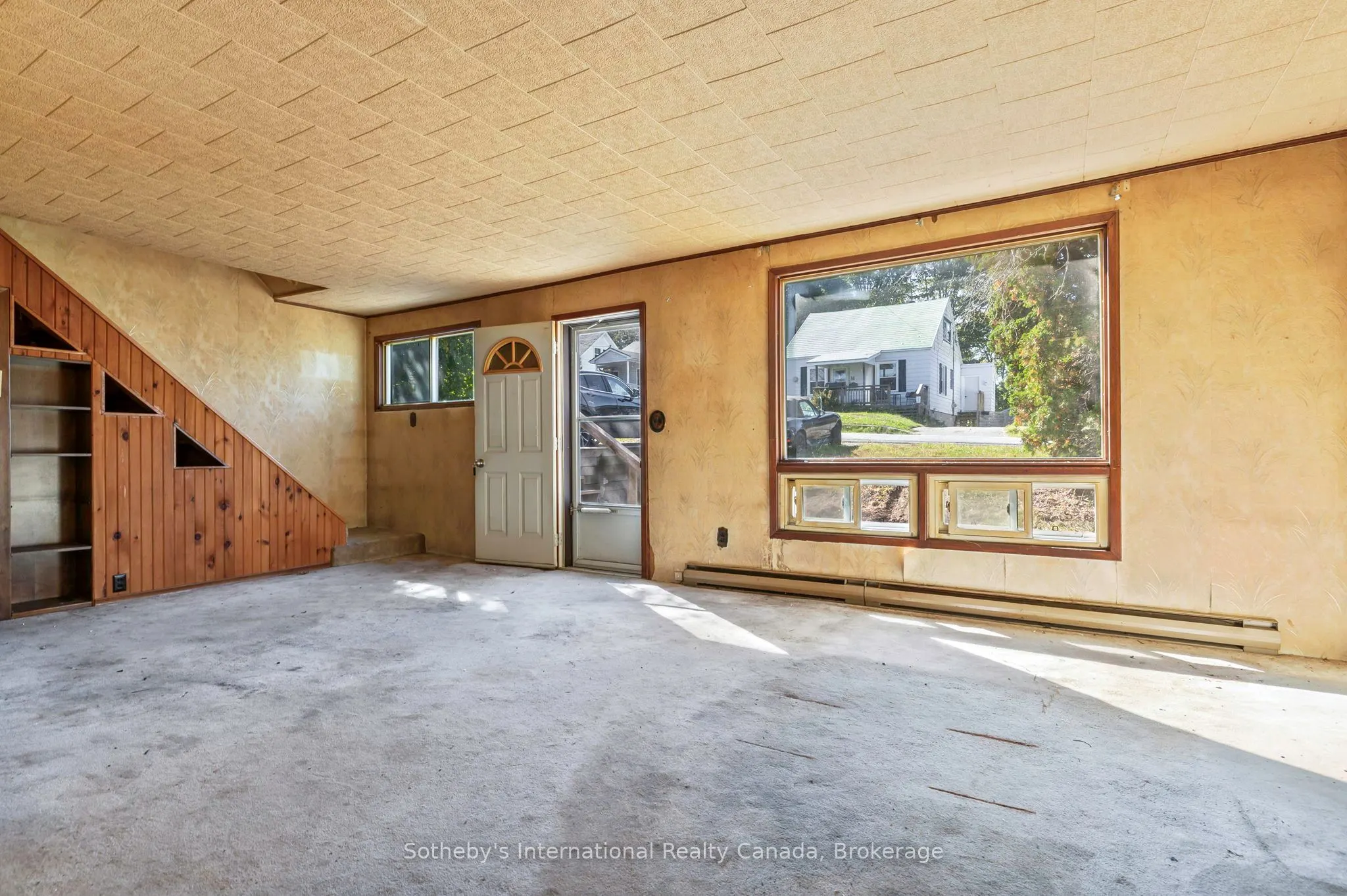 9 Summitt Avenue