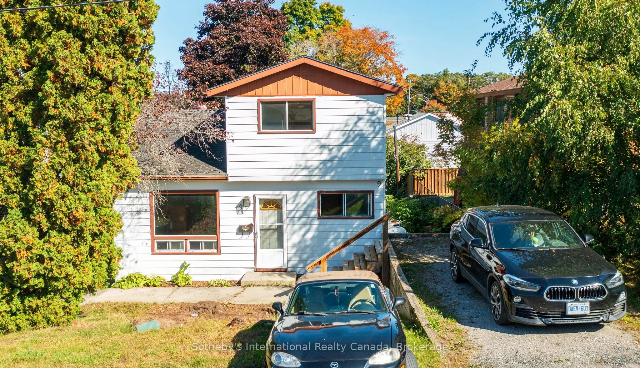 9 Summitt Avenue