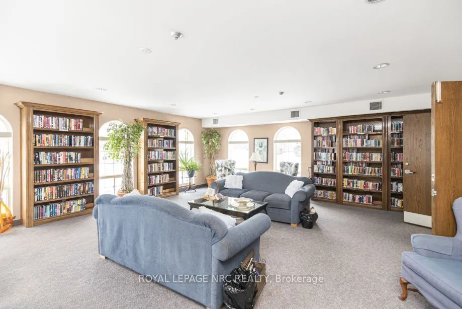 105 Northernbreeze Street, #17
