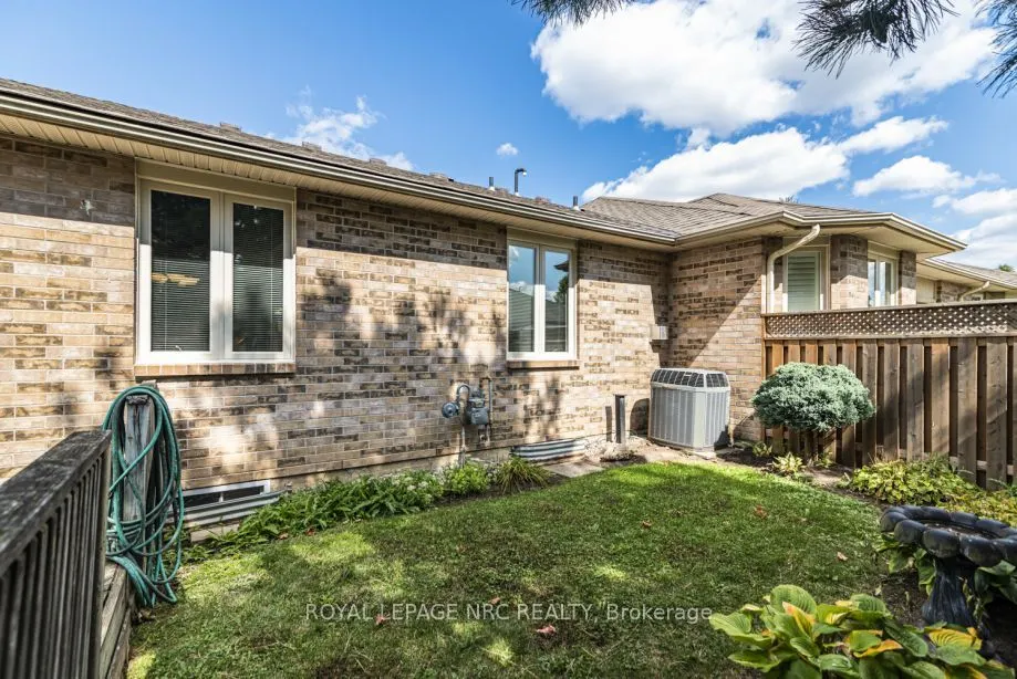 105 Northernbreeze Street, #17