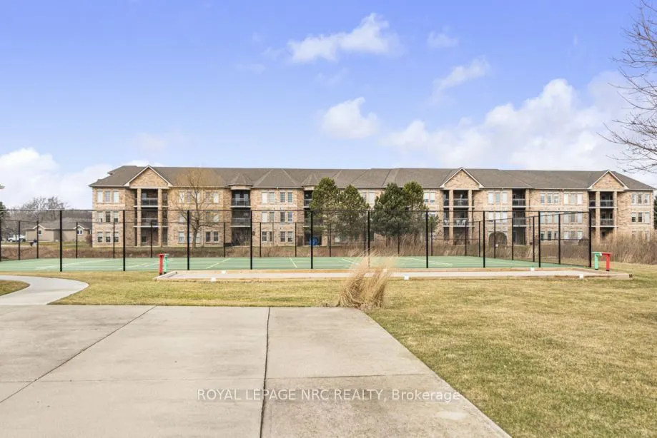 105 Northernbreeze Street, #17