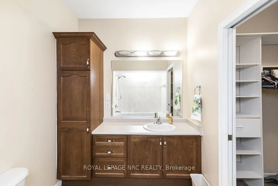105 Northernbreeze Street, #17
